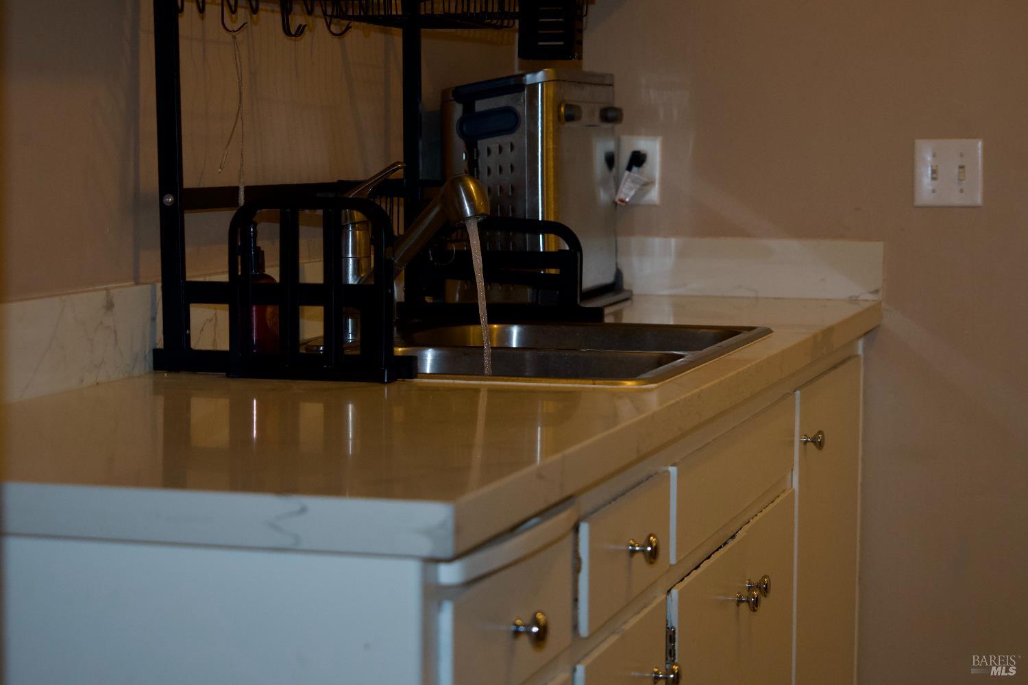 Detail Gallery Image 13 of 32 For 5050 Parkhurst Dr, Santa Rosa,  CA 95409 - 3 Beds | 1 Baths