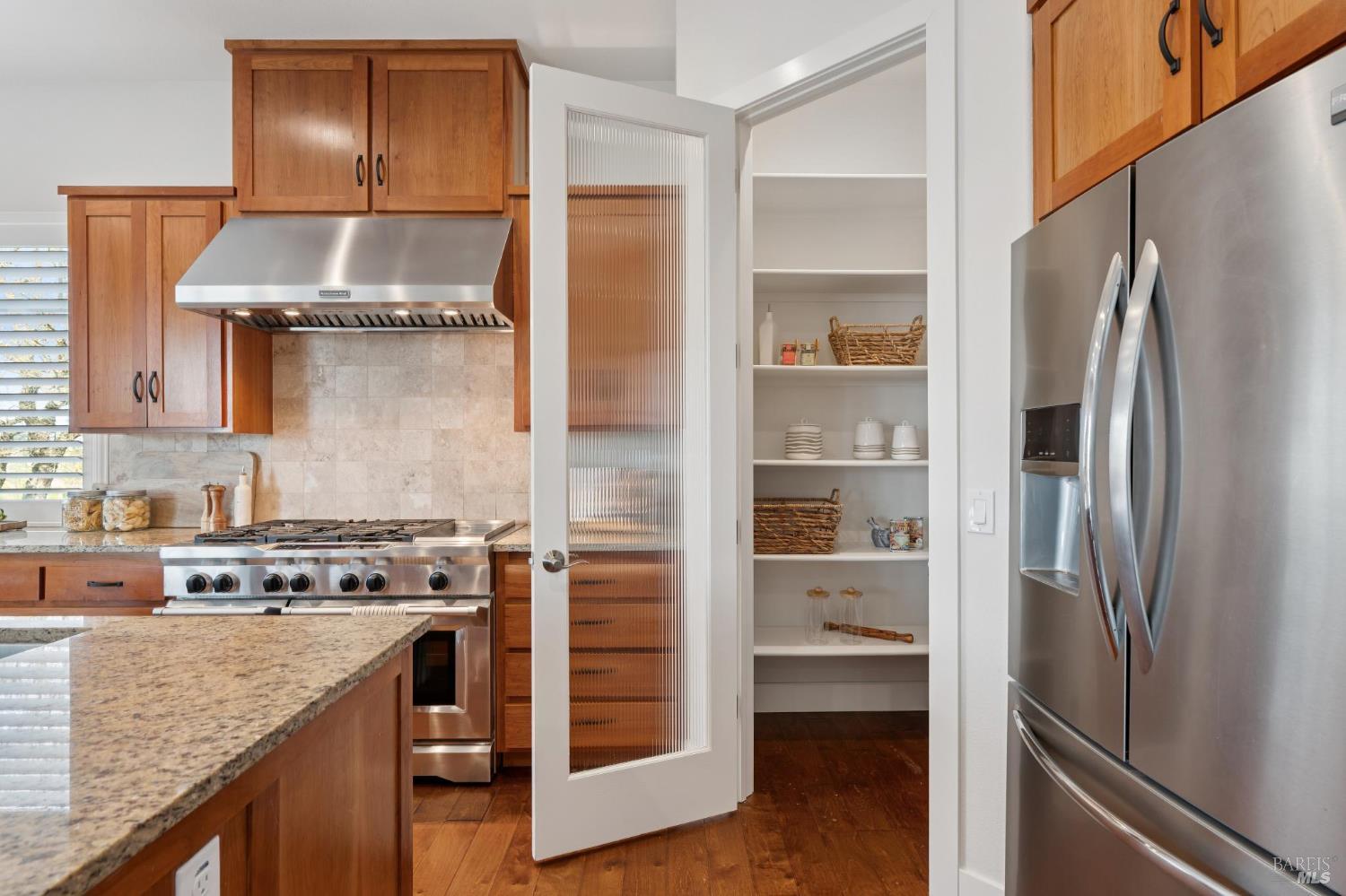 Detail Gallery Image 25 of 83 For 5677 Eastlake Dr, Santa Rosa,  CA 95409 - 5 Beds | 4 Baths