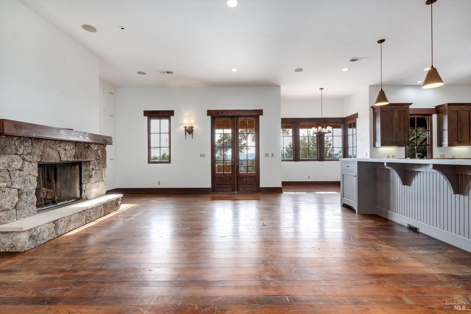 Detail Gallery Image 16 of 72 For 969 Rachael Rd, Sonoma,  CA 95476 - 4 Beds | 3/2 Baths