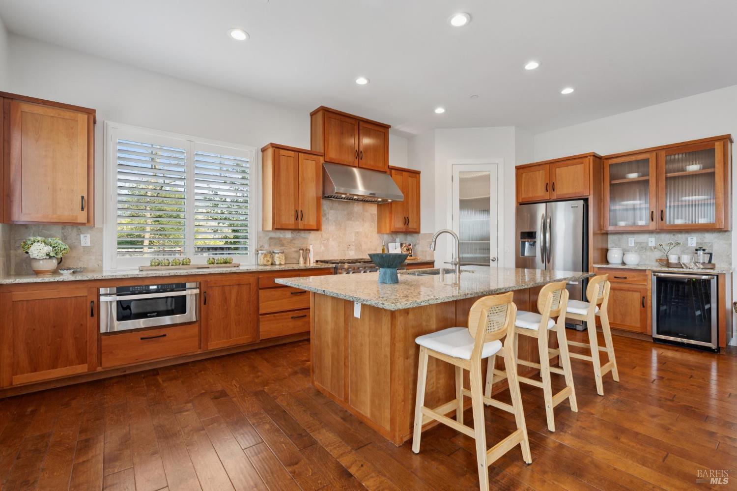 Detail Gallery Image 22 of 83 For 5677 Eastlake Dr, Santa Rosa,  CA 95409 - 5 Beds | 4 Baths