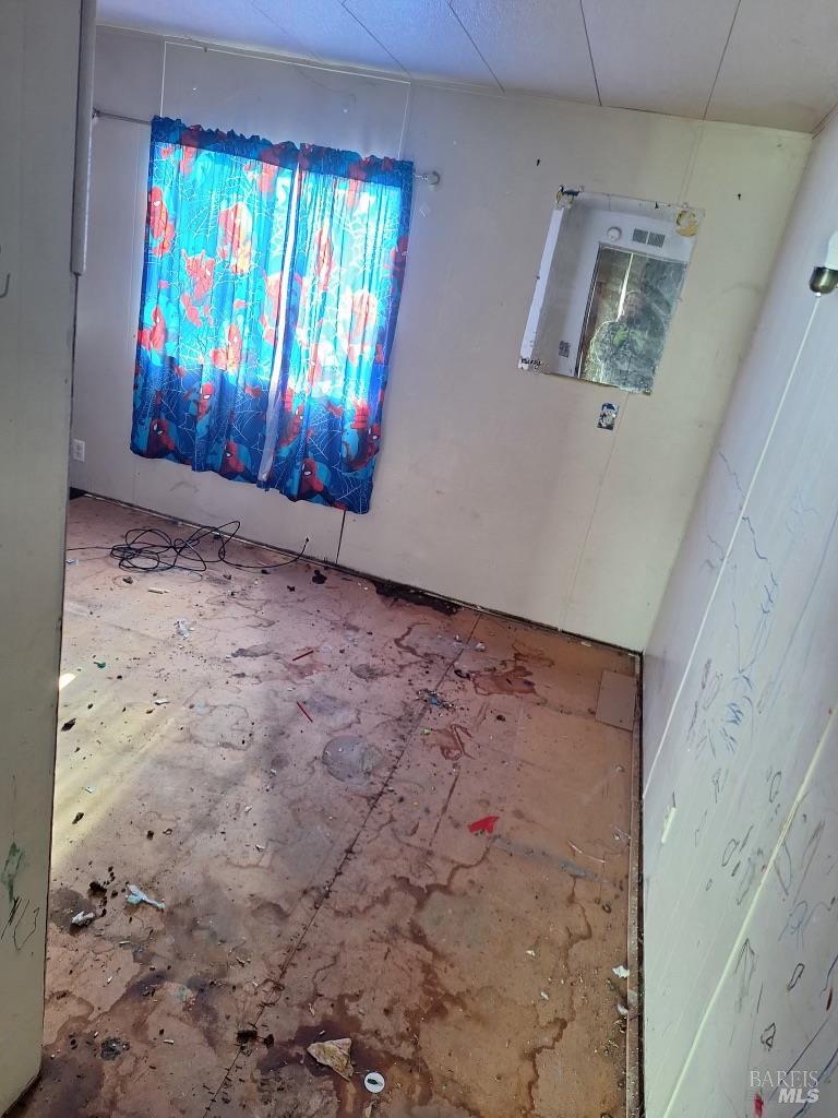 Detail Gallery Image 8 of 9 For 14830 El Camino Real Rd, Clearlake,  CA 95422 - 2 Beds | 2 Baths