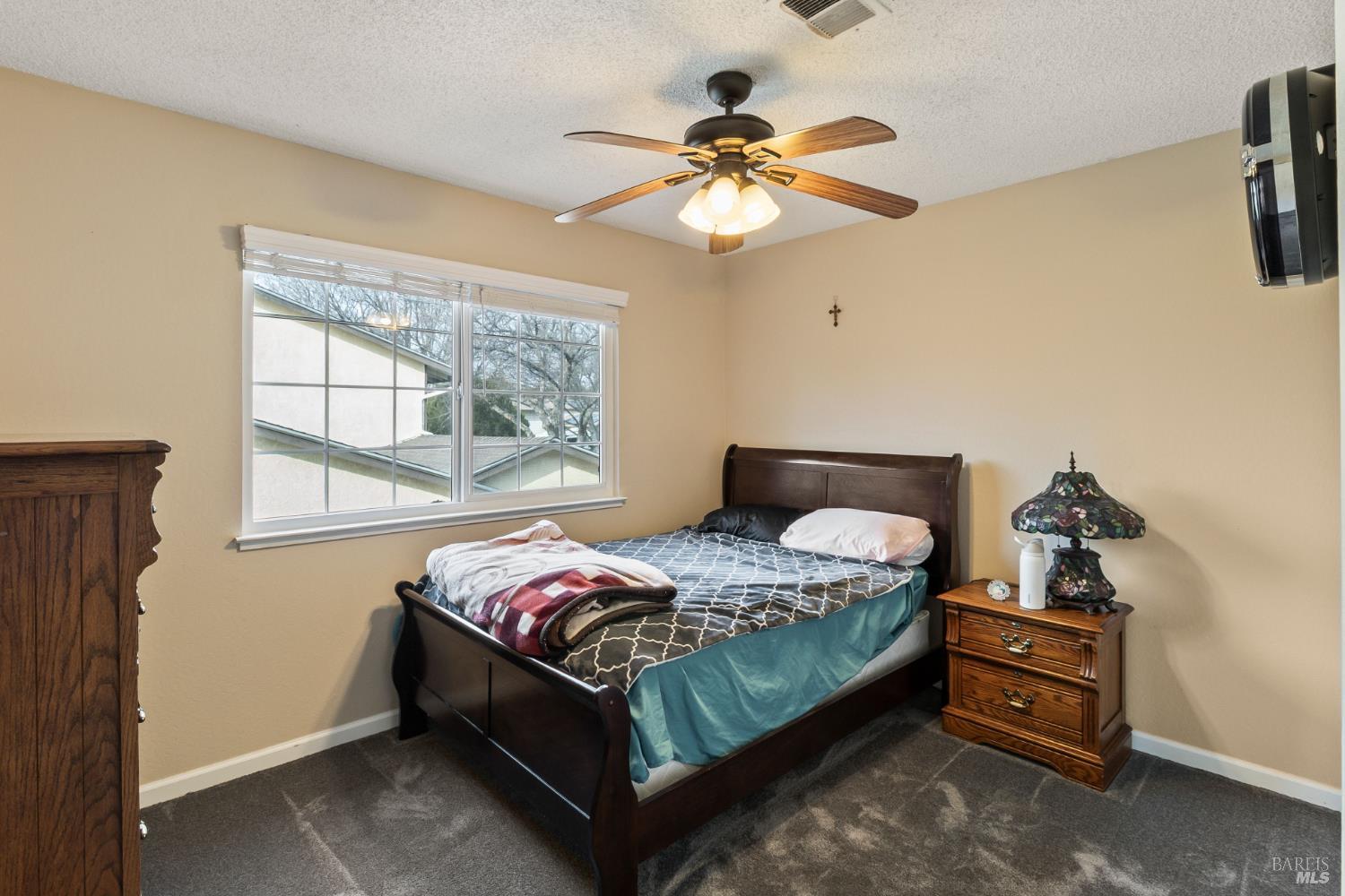 Detail Gallery Image 27 of 50 For 160 Bristol Dr, Vacaville,  CA 95687 - 4 Beds | 2/1 Baths