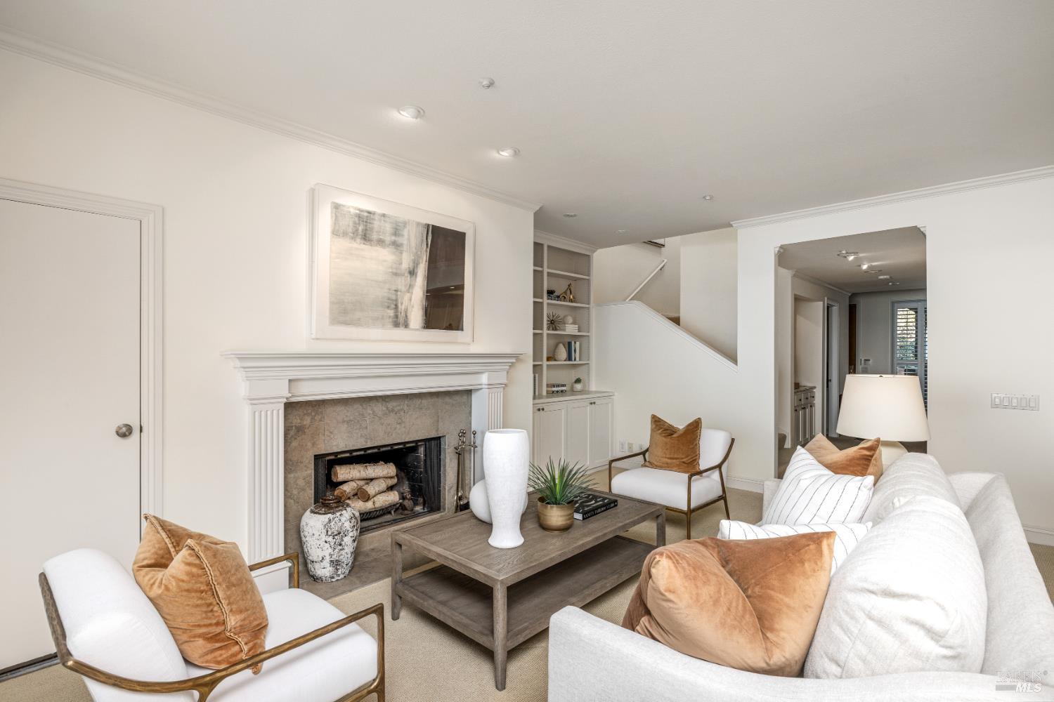 Detail Gallery Image 10 of 55 For 403 Paradise Dr, Tiburon,  CA 94920 - 3 Beds | 2/1 Baths