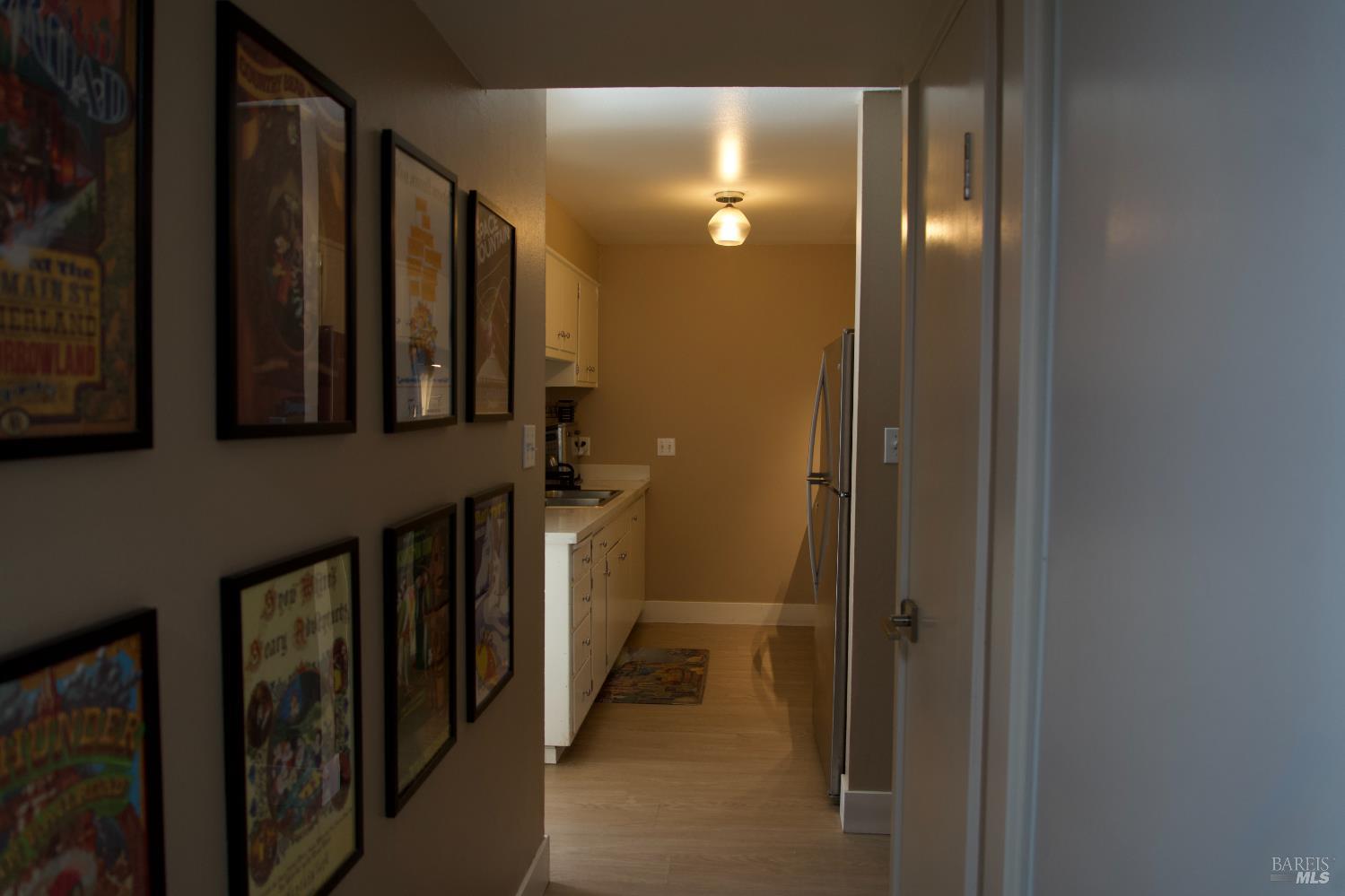 Detail Gallery Image 15 of 32 For 5050 Parkhurst Dr, Santa Rosa,  CA 95409 - 3 Beds | 1 Baths