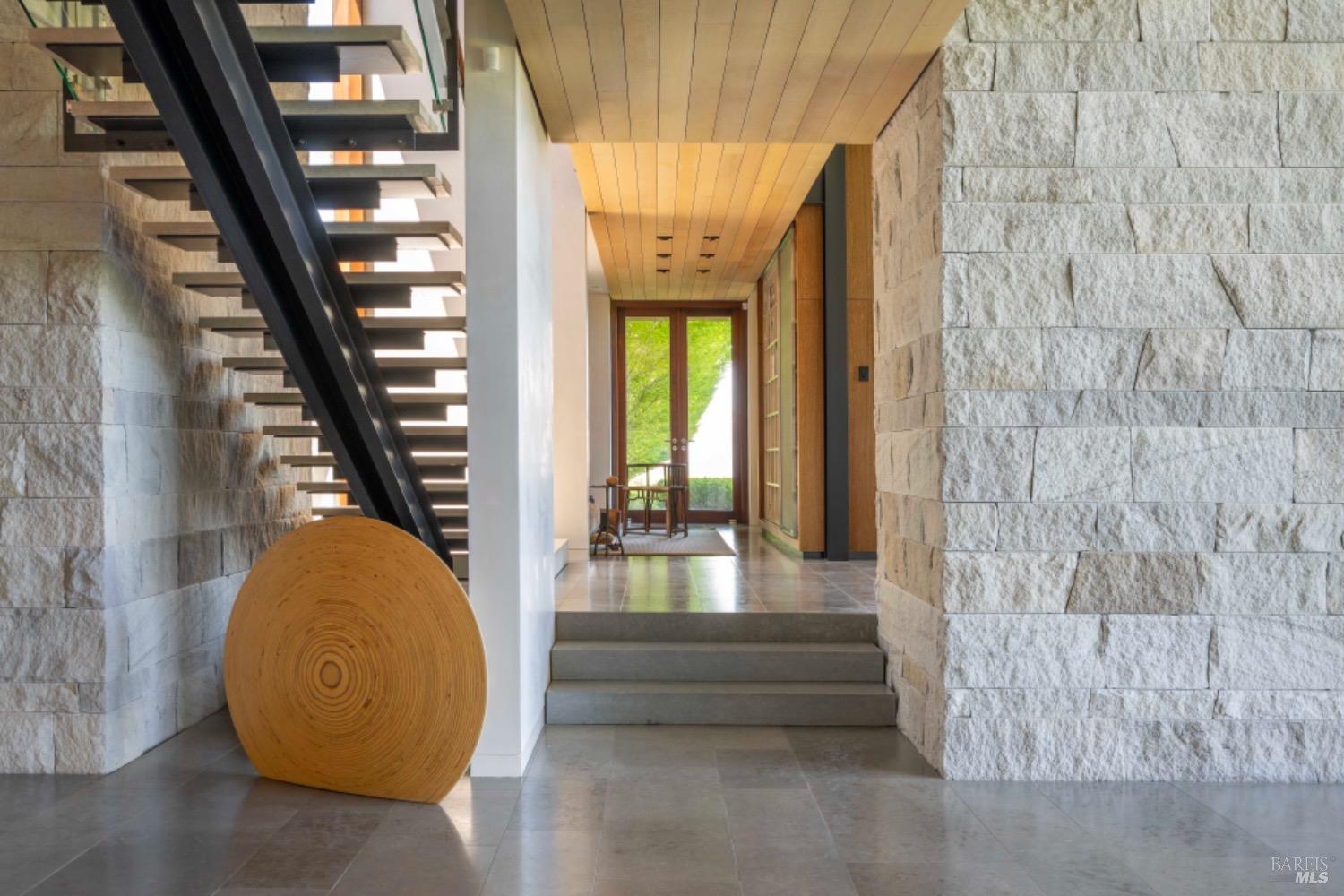 Detail Gallery Image 8 of 51 For 7596 Sonoma Mountain Rd, Glen Ellen,  CA 95442 - 7 Beds | 6/4 Baths