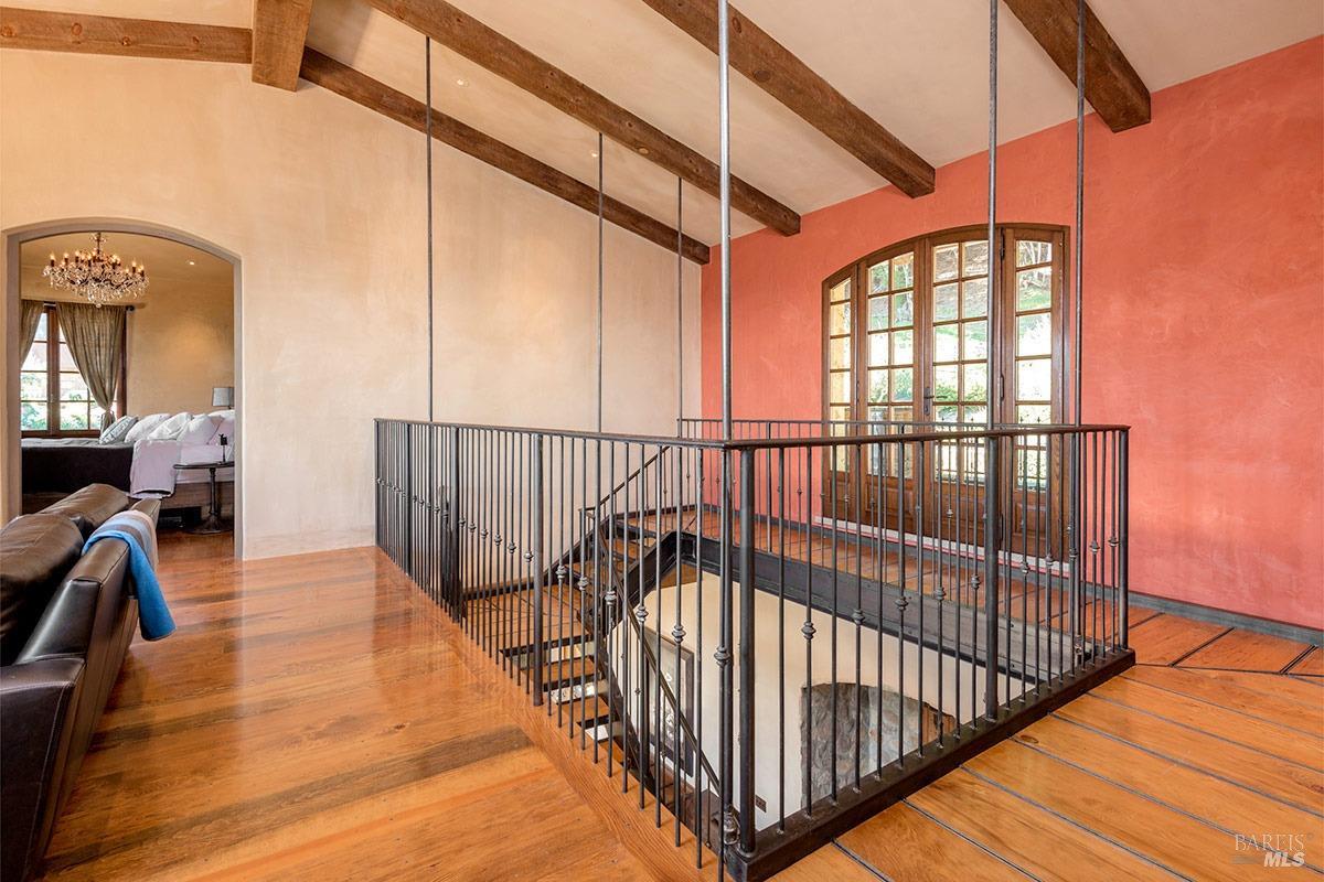 Detail Gallery Image 19 of 41 For 651 Wall Rd, Napa,  CA 94558 - 4 Beds | 5/2 Baths