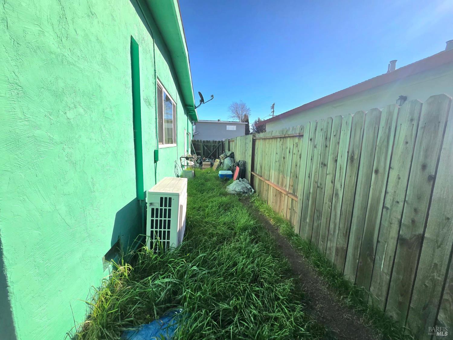 Detail Gallery Image 10 of 27 For 1419 Eisenhower St, Fairfield,  CA 94533 - 3 Beds | 1 Baths