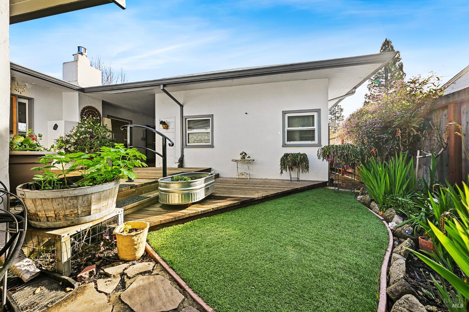 Detail Gallery Image 37 of 52 For 2003 Humboldt St, Santa Rosa,  CA 95404 - 2 Beds | 2 Baths