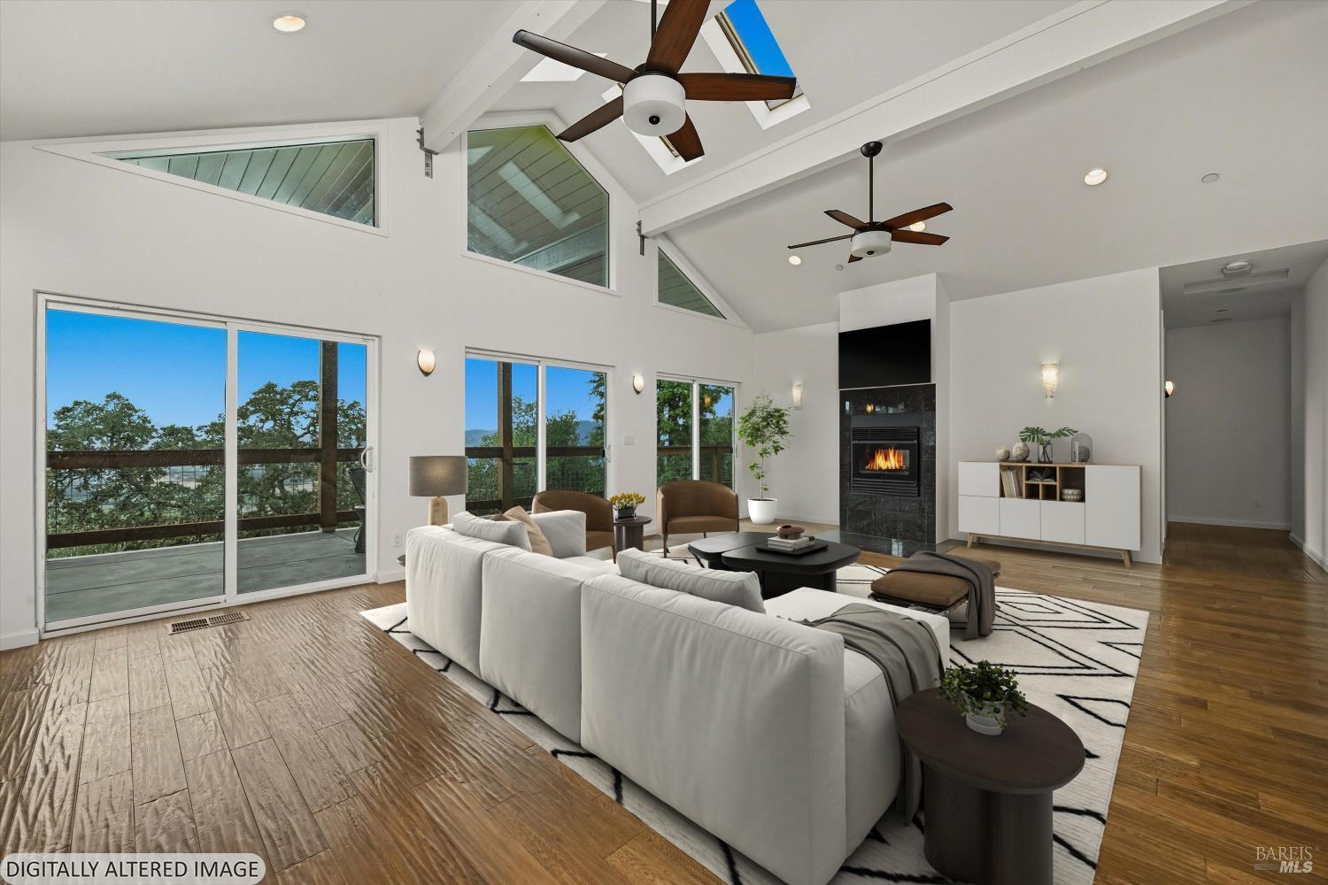 Detail Gallery Image 9 of 64 For 31000 Pine Mountain Rd, Cloverdale,  CA 95425 - 3 Beds | 3 Baths