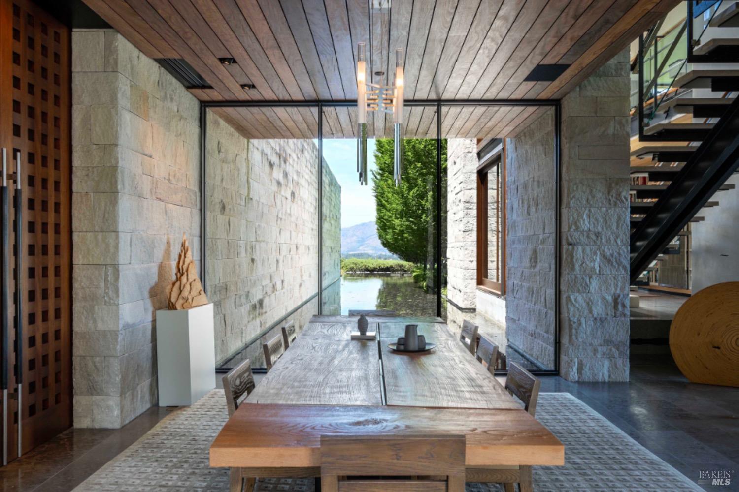 Detail Gallery Image 15 of 51 For 7596 Sonoma Mountain Rd, Glen Ellen,  CA 95442 - 7 Beds | 6/4 Baths