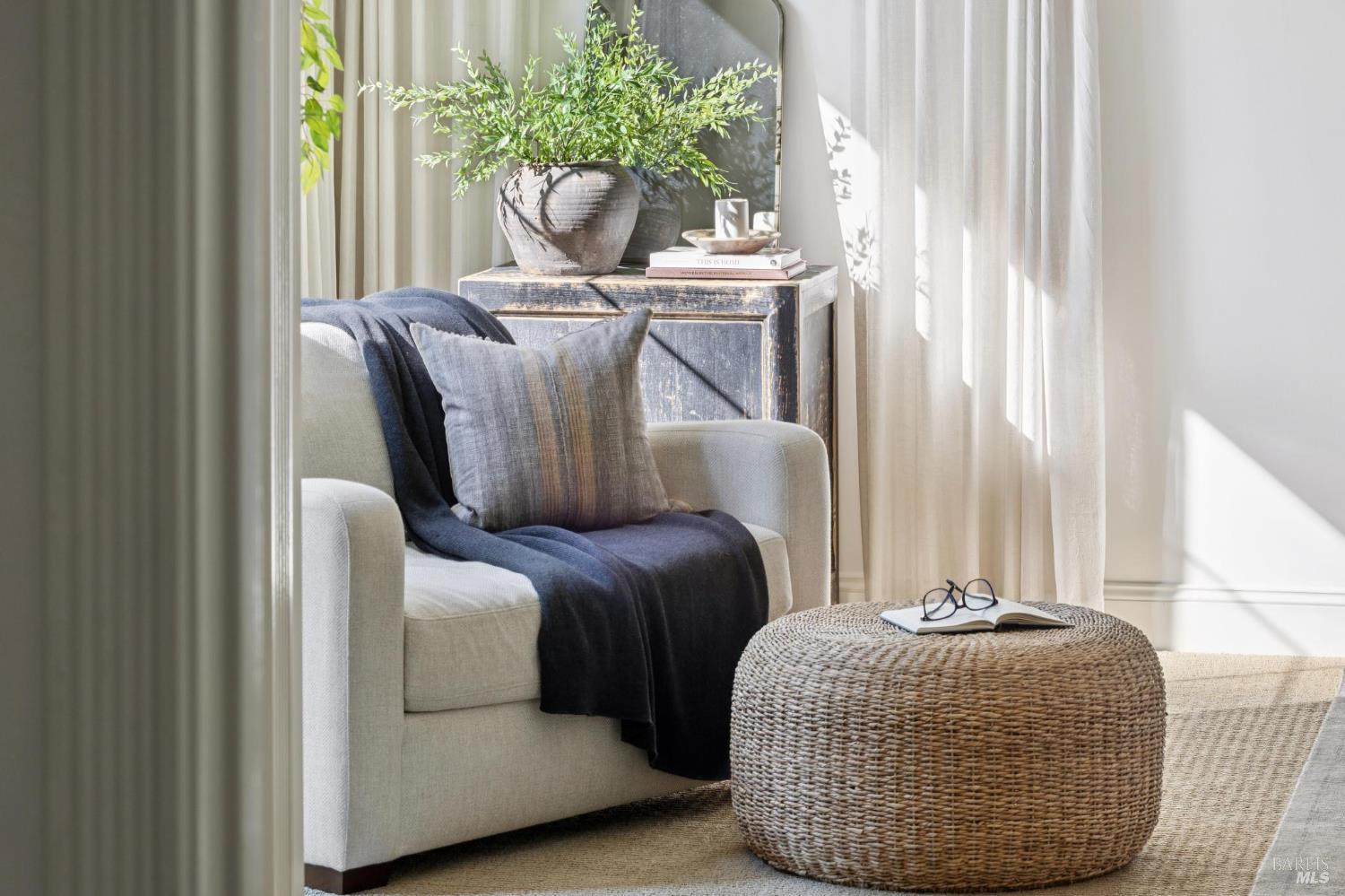 Detail Gallery Image 39 of 68 For 529 Alta Way, Mill Valley,  CA 94941 - 4 Beds | 2/1 Baths