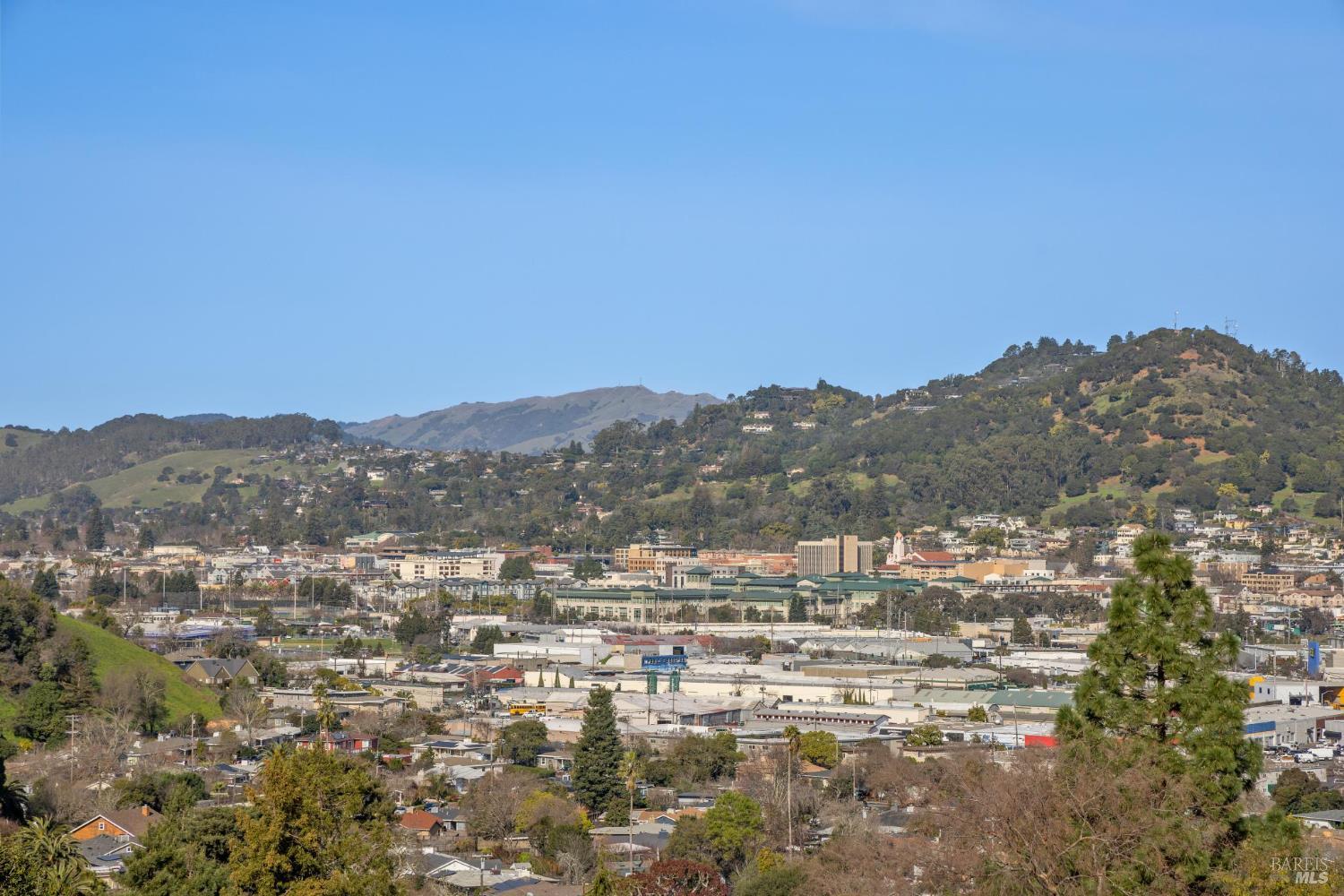 Detail Gallery Image 40 of 67 For 81 Rose St, San Rafael,  CA 94901 - 5 Beds | 3 Baths