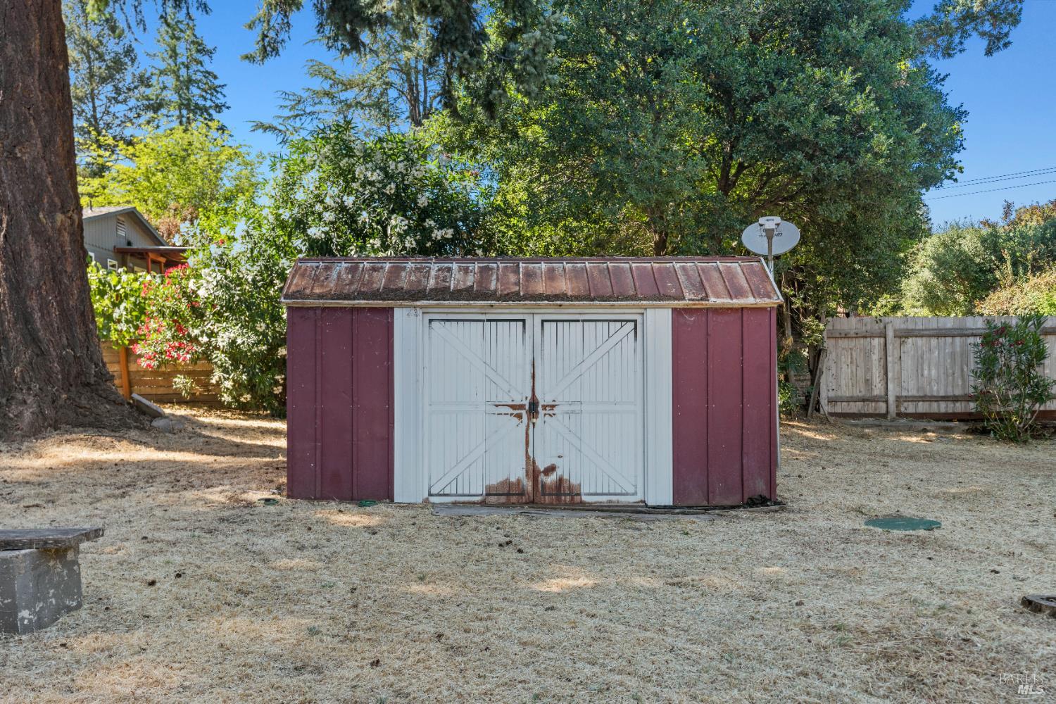 Detail Gallery Image 18 of 26 For 1301 Knob Hill Rd, Ukiah,  CA 95482 - 1 Beds | 1 Baths