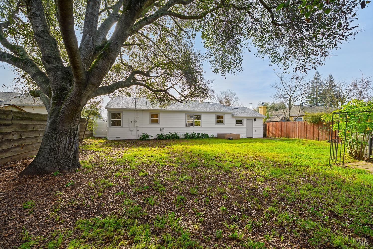 Detail Gallery Image 23 of 24 For 3119 Magowan Dr, Santa Rosa,  CA 95405 - 3 Beds | 1 Baths