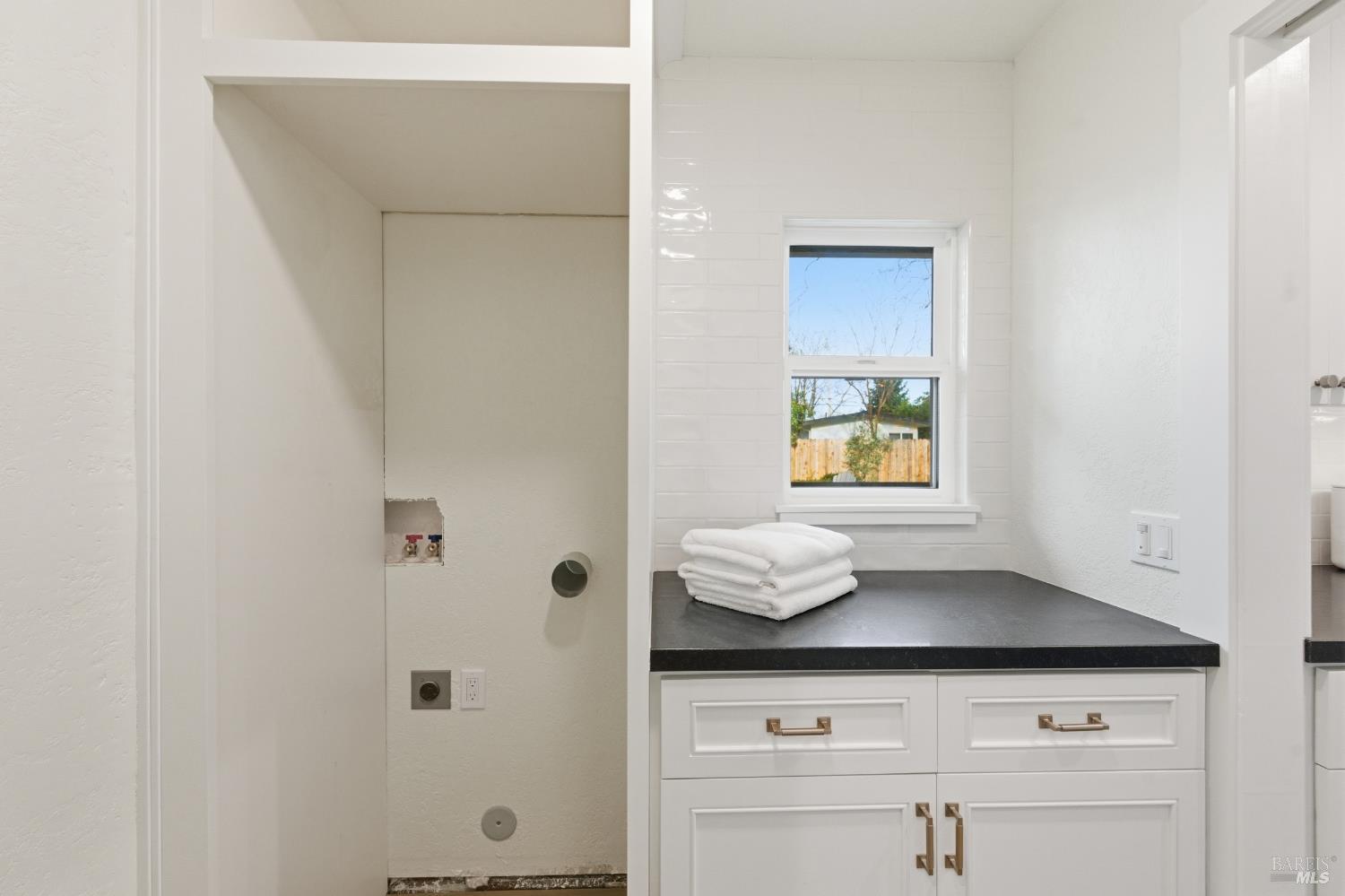 Detail Gallery Image 46 of 66 For 1123 Oak Ave, Saint Helena,  CA 94574 - – Beds | – Baths