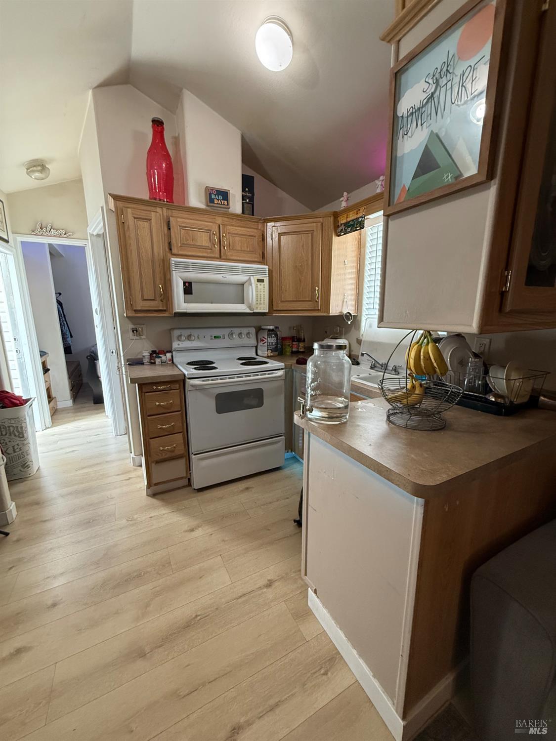 Detail Gallery Image 6 of 12 For 515 River Rd 6, Rio Vista,  CA 94571 - 2 Beds | 1/1 Baths