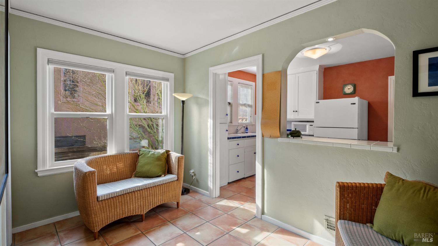 Detail Gallery Image 3 of 28 For 717 C St, San Rafael,  CA 94901 - 2 Beds | 1 Baths