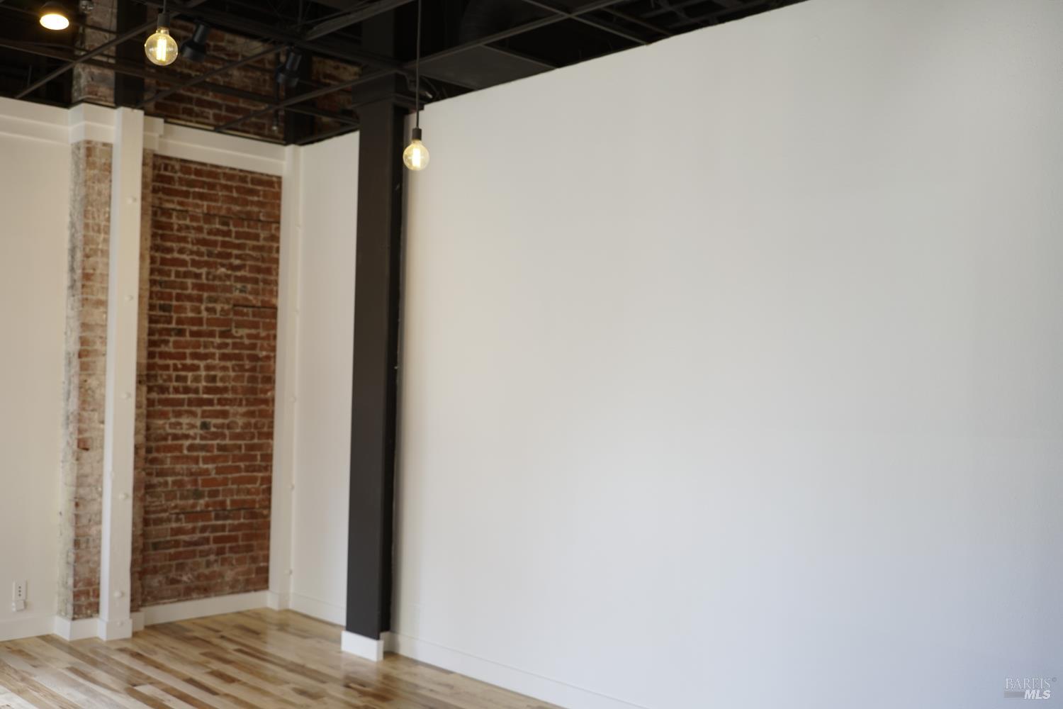 Detail Gallery Image 10 of 16 For 401 Mendocino Ave, Santa Rosa,  CA 95401 - – Beds | – Baths