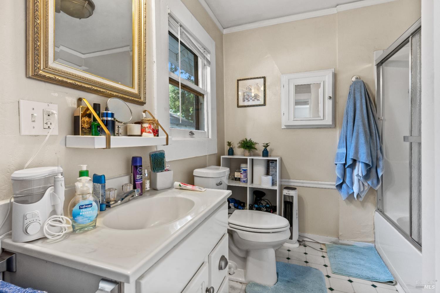 Detail Gallery Image 7 of 26 For 1301 Knob Hill Rd, Ukiah,  CA 95482 - 1 Beds | 1 Baths