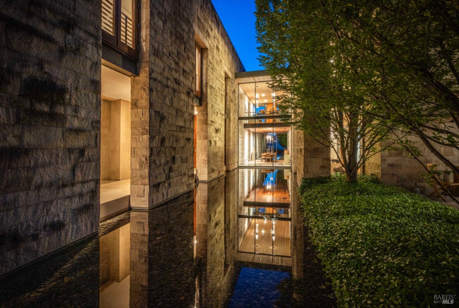 Detail Gallery Image 3 of 51 For 7596 Sonoma Mountain Rd, Glen Ellen,  CA 95442 - 7 Beds | 6/4 Baths