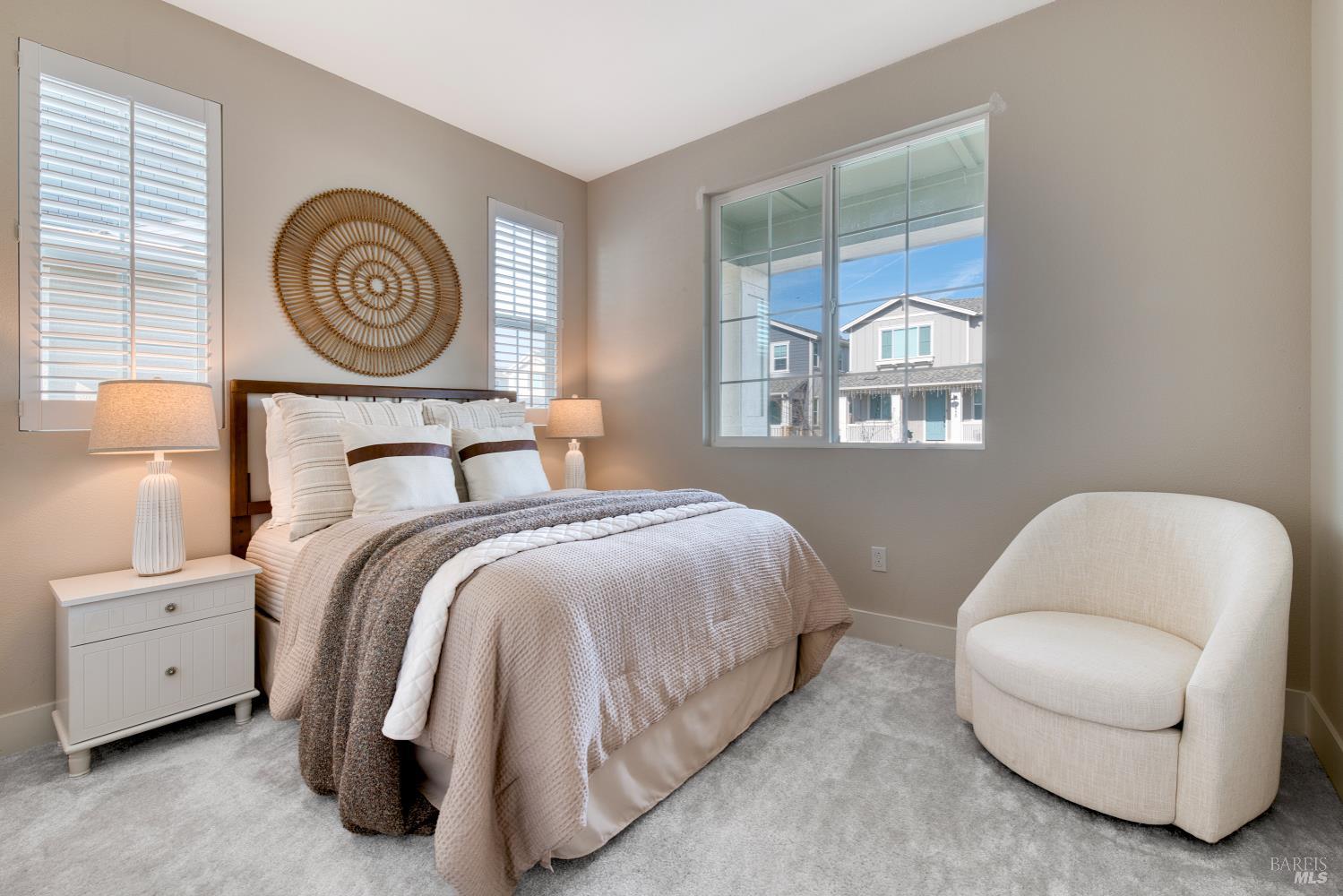 Detail Gallery Image 20 of 37 For 2733 Amora Ct, Santa Rosa,  CA 95407 - 4 Beds | 3/1 Baths