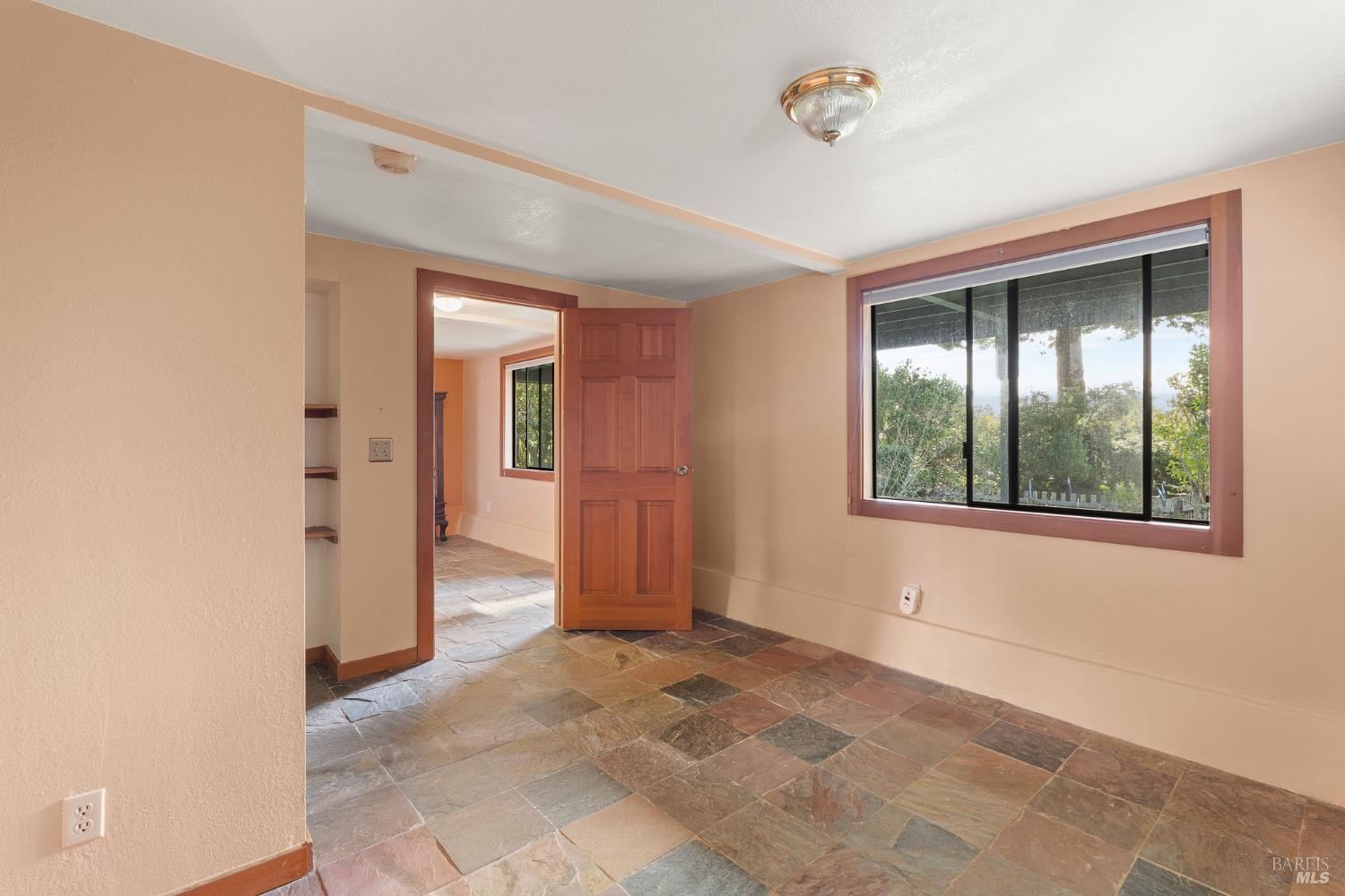 Detail Gallery Image 20 of 23 For 35520 Ocean View Ct, Gualala,  CA 95445 - 3 Beds | 2 Baths