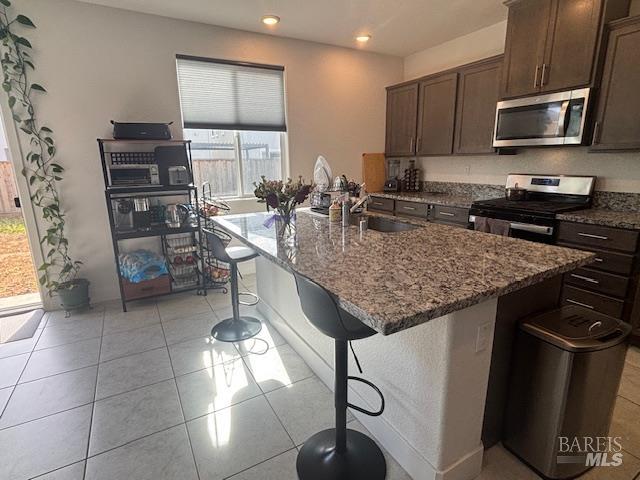 Detail Gallery Image 8 of 37 For 2645 Newberry St, Fairfield,  CA 94533 - 4 Beds | 3 Baths