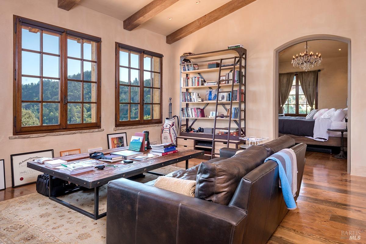 Detail Gallery Image 20 of 41 For 651 Wall Rd, Napa,  CA 94558 - 4 Beds | 5/2 Baths