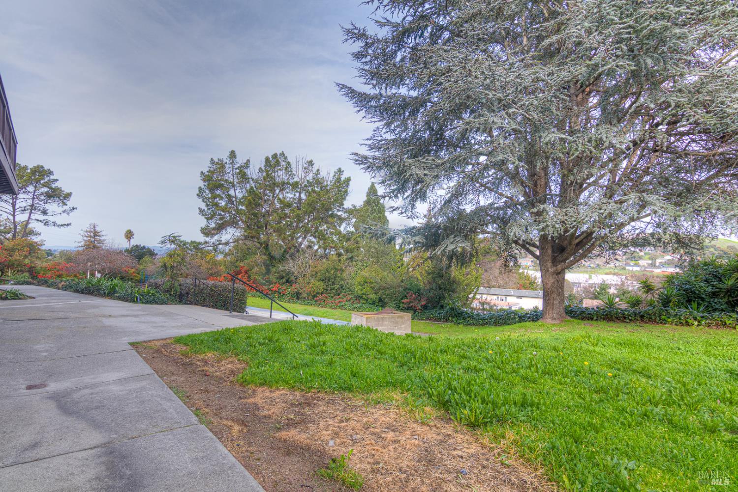 Detail Gallery Image 34 of 42 For 24 Constance Dr, Vallejo,  CA 94590 - 2 Beds | 2 Baths