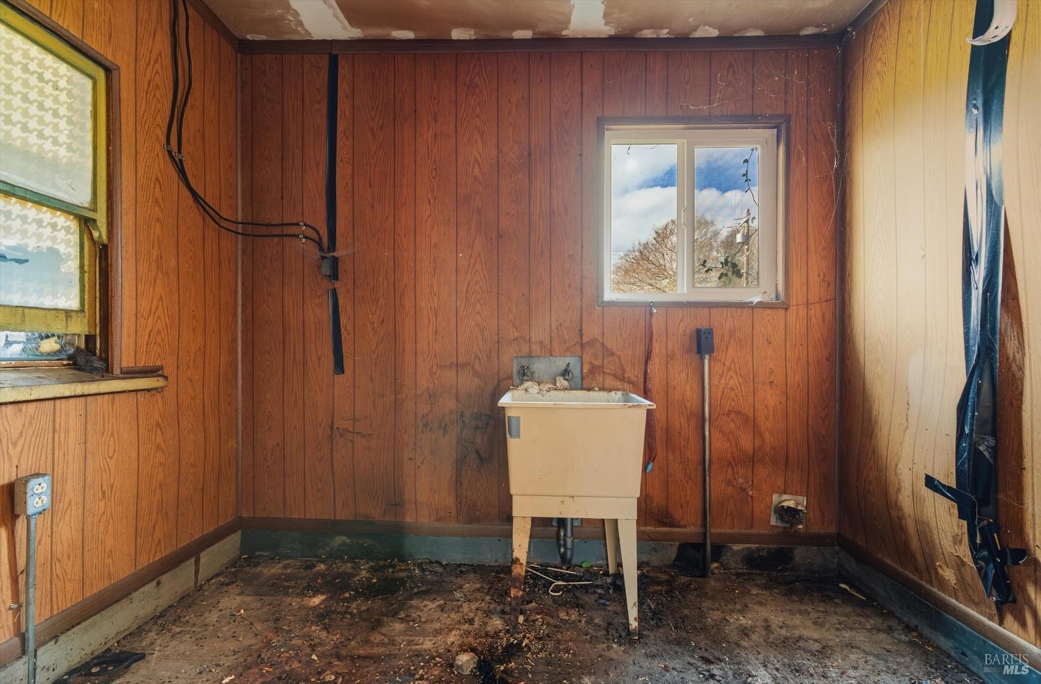 Detail Gallery Image 13 of 19 For 921 Jones St, Berkeley,  CA 94710 - 2 Beds | 1 Baths