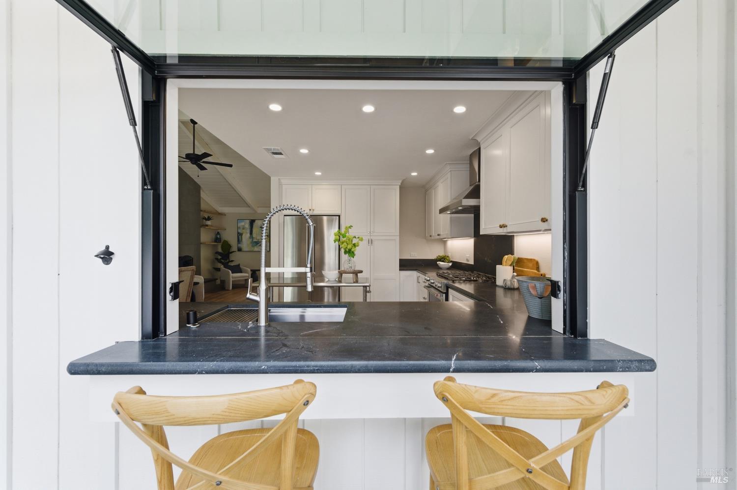 Detail Gallery Image 33 of 45 For 1830 Spring Mountain Rd, Saint Helena,  CA 94574 - 3 Beds | 2 Baths