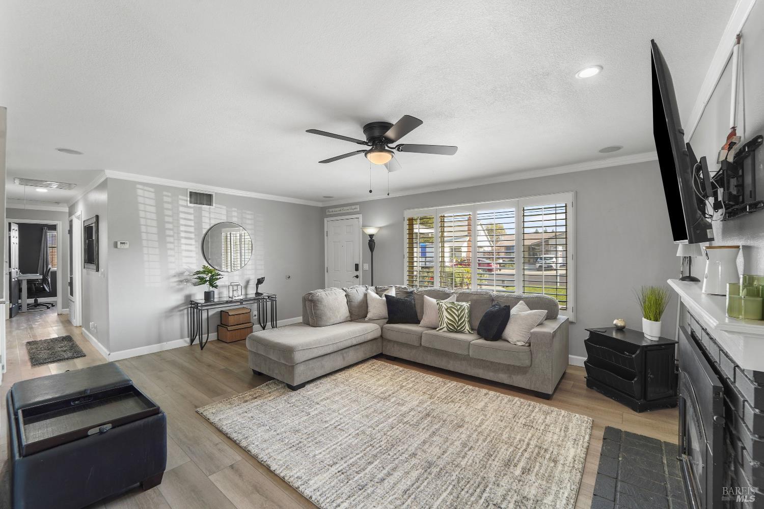 Detail Gallery Image 10 of 37 For 113 Richard Pl, Vacaville,  CA 95687 - 3 Beds | 2 Baths