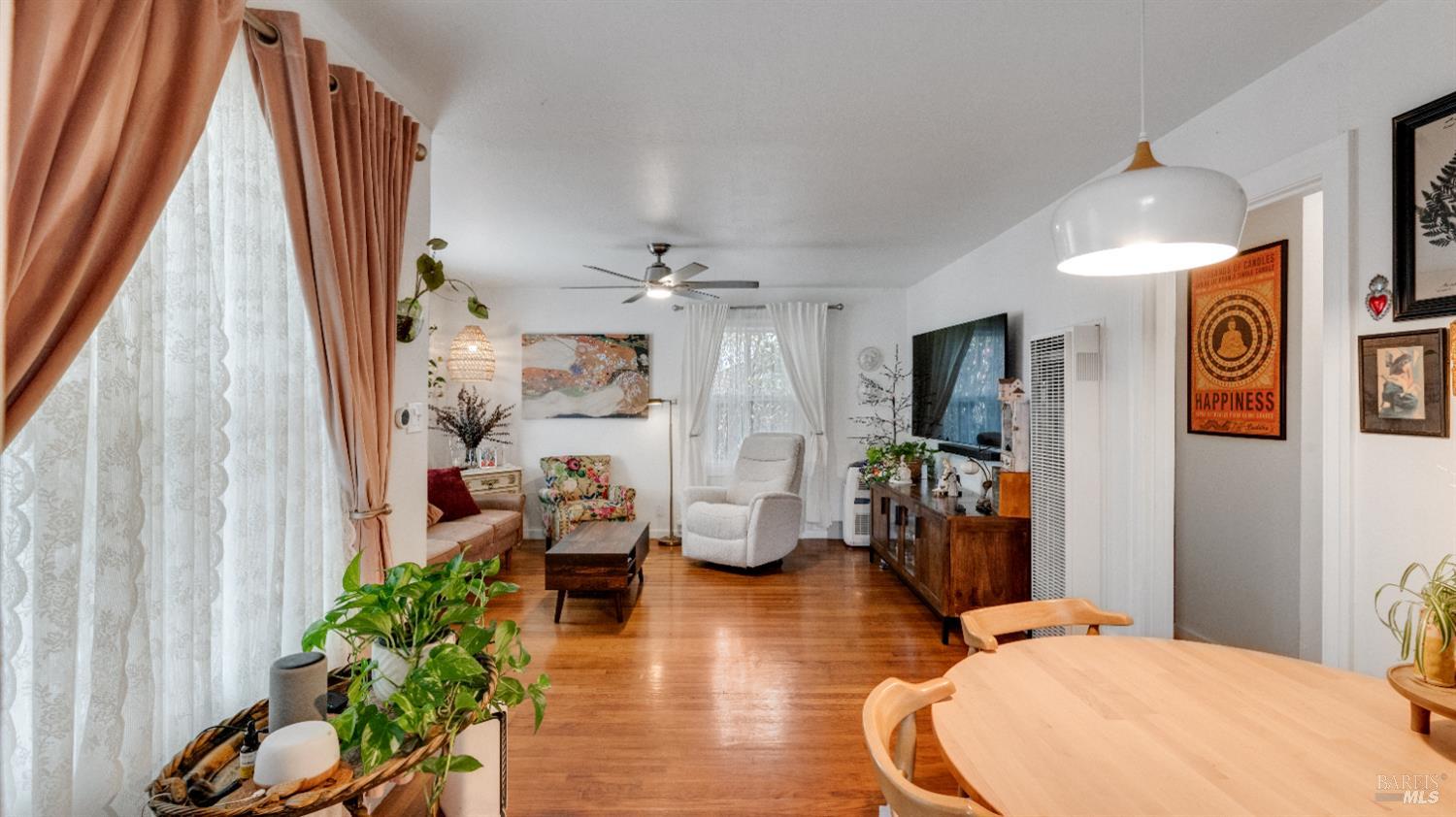 Detail Gallery Image 6 of 22 For 712 Laurel St, Vallejo,  CA 94591 - 2 Beds | 1 Baths