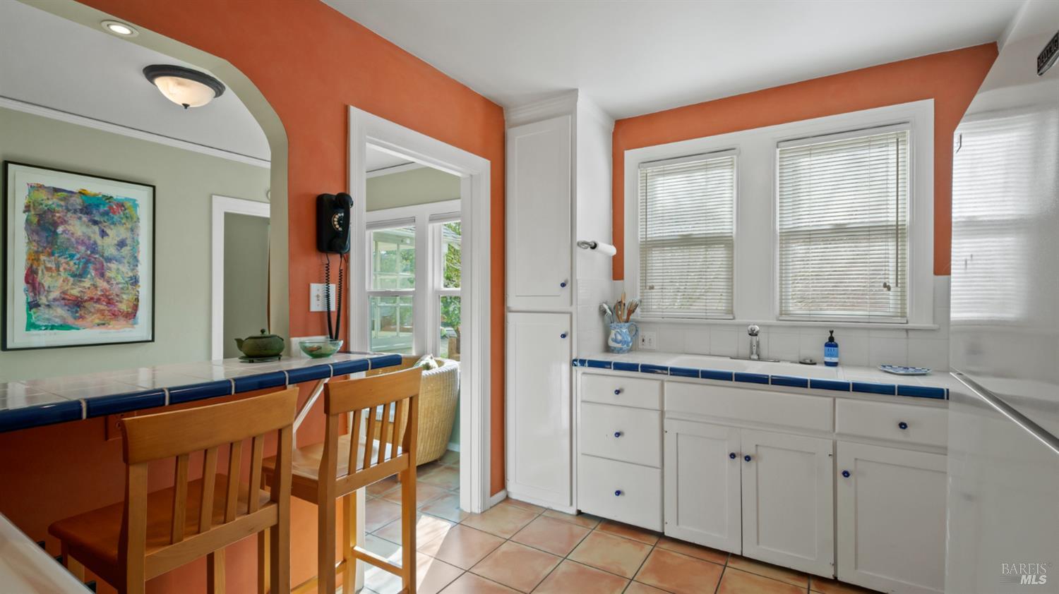 Detail Gallery Image 7 of 28 For 717 C St, San Rafael,  CA 94901 - 2 Beds | 1 Baths