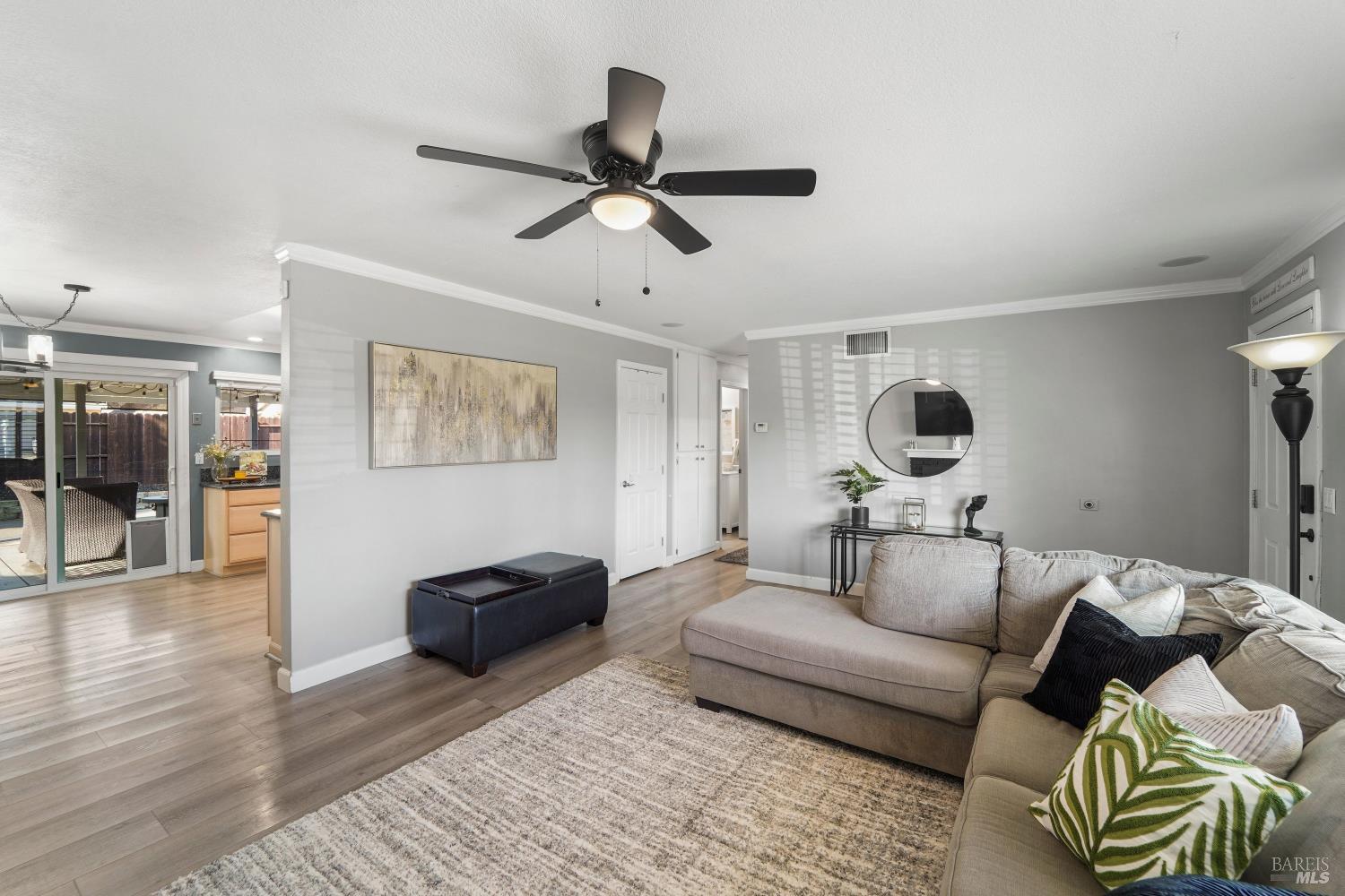 Detail Gallery Image 11 of 37 For 113 Richard Pl, Vacaville,  CA 95687 - 3 Beds | 2 Baths