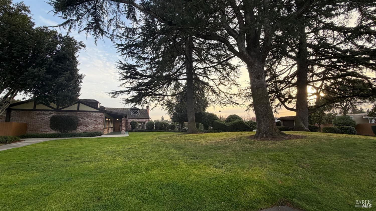 Detail Gallery Image 47 of 48 For 145 Stratford Way, Santa Rosa,  CA 95401 - 2 Beds | 2 Baths