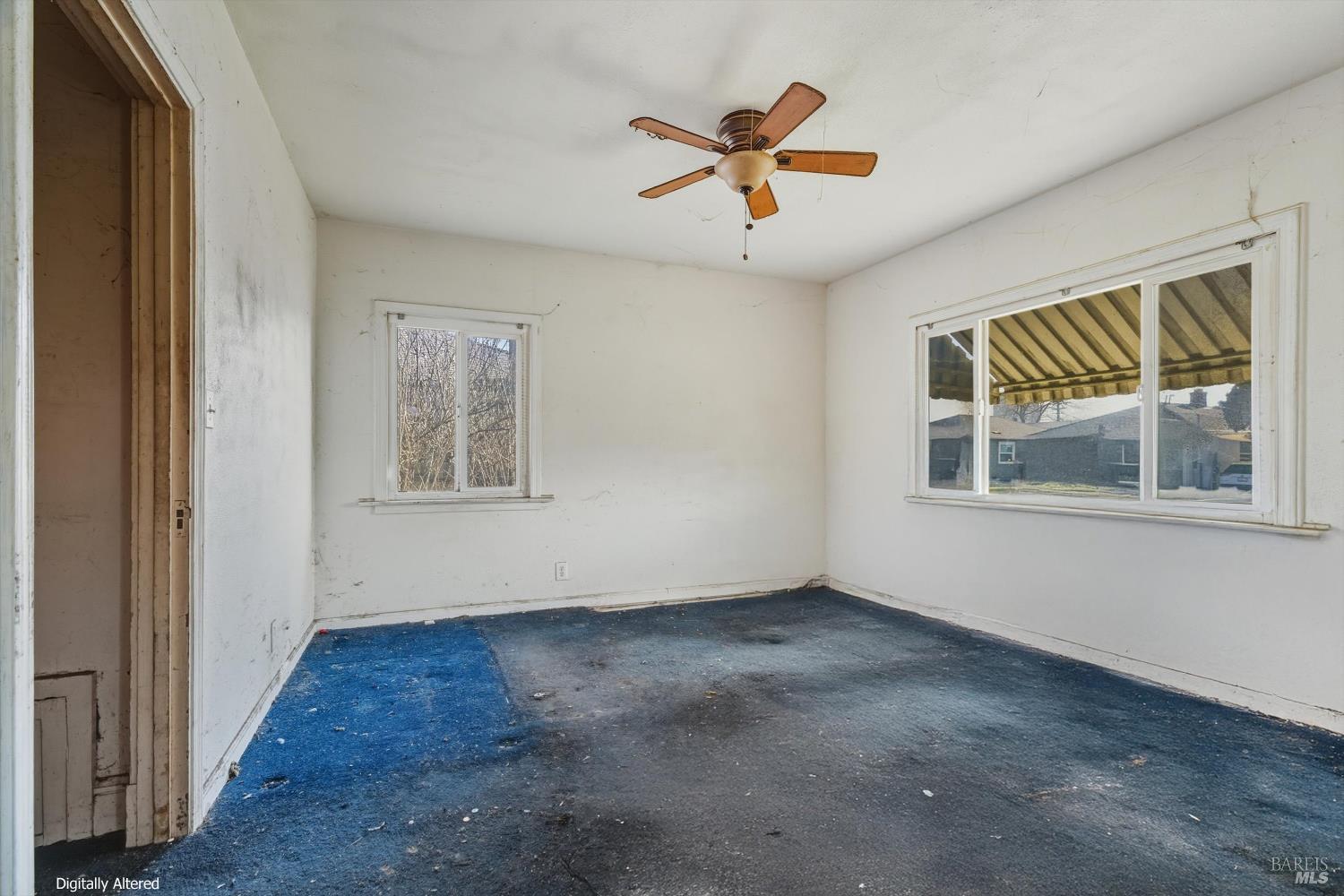 Detail Gallery Image 5 of 19 For 921 Jones St, Berkeley,  CA 94710 - 2 Beds | 1 Baths