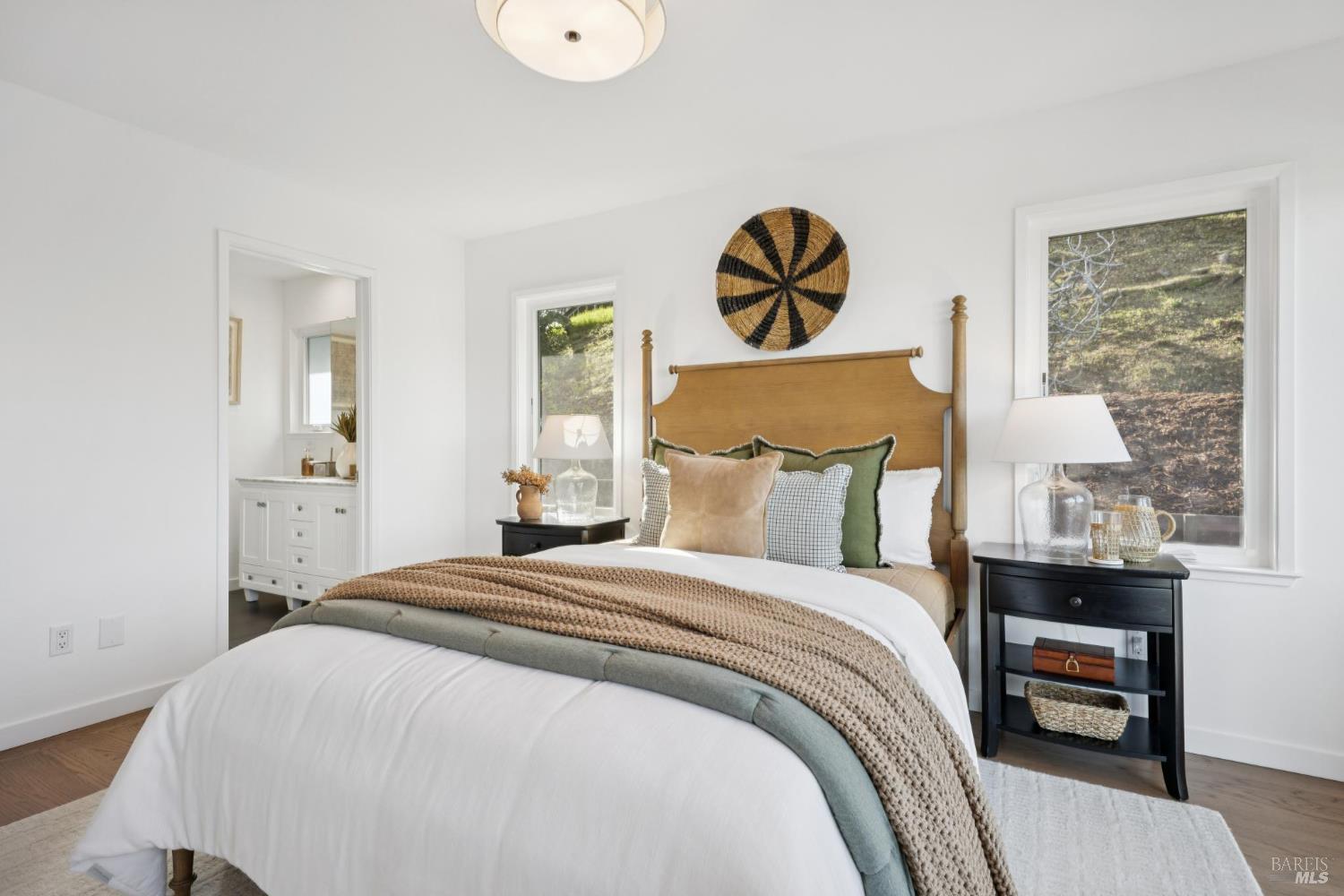 Detail Gallery Image 32 of 67 For 81 Rose St, San Rafael,  CA 94901 - 5 Beds | 3 Baths