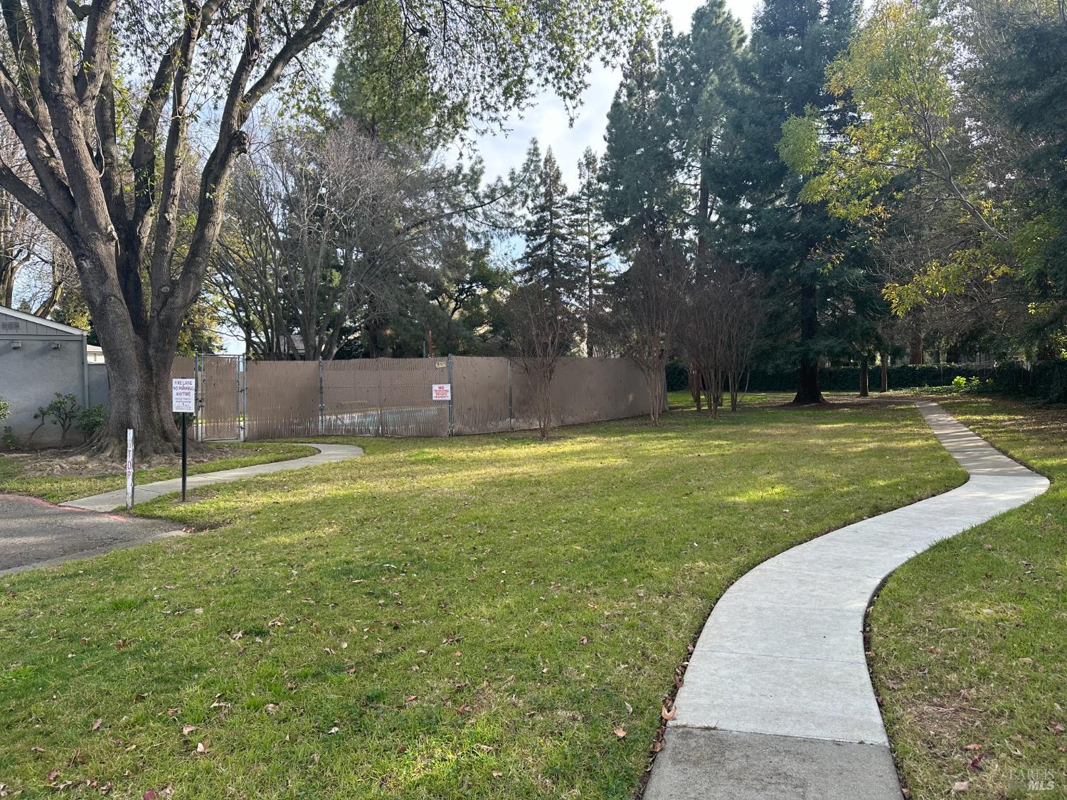 Detail Gallery Image 21 of 22 For 142 Del Rio Cir #2,  Vacaville,  CA 95687 - 2 Beds | 1/1 Baths