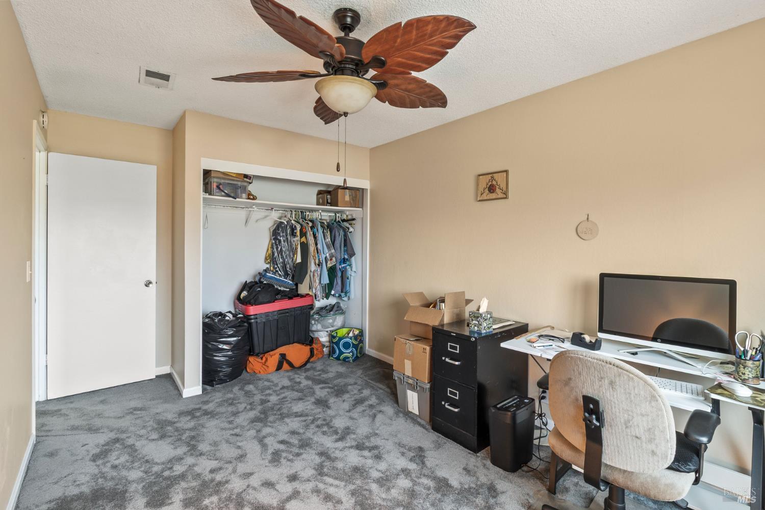 Detail Gallery Image 33 of 50 For 160 Bristol Dr, Vacaville,  CA 95687 - 4 Beds | 2/1 Baths