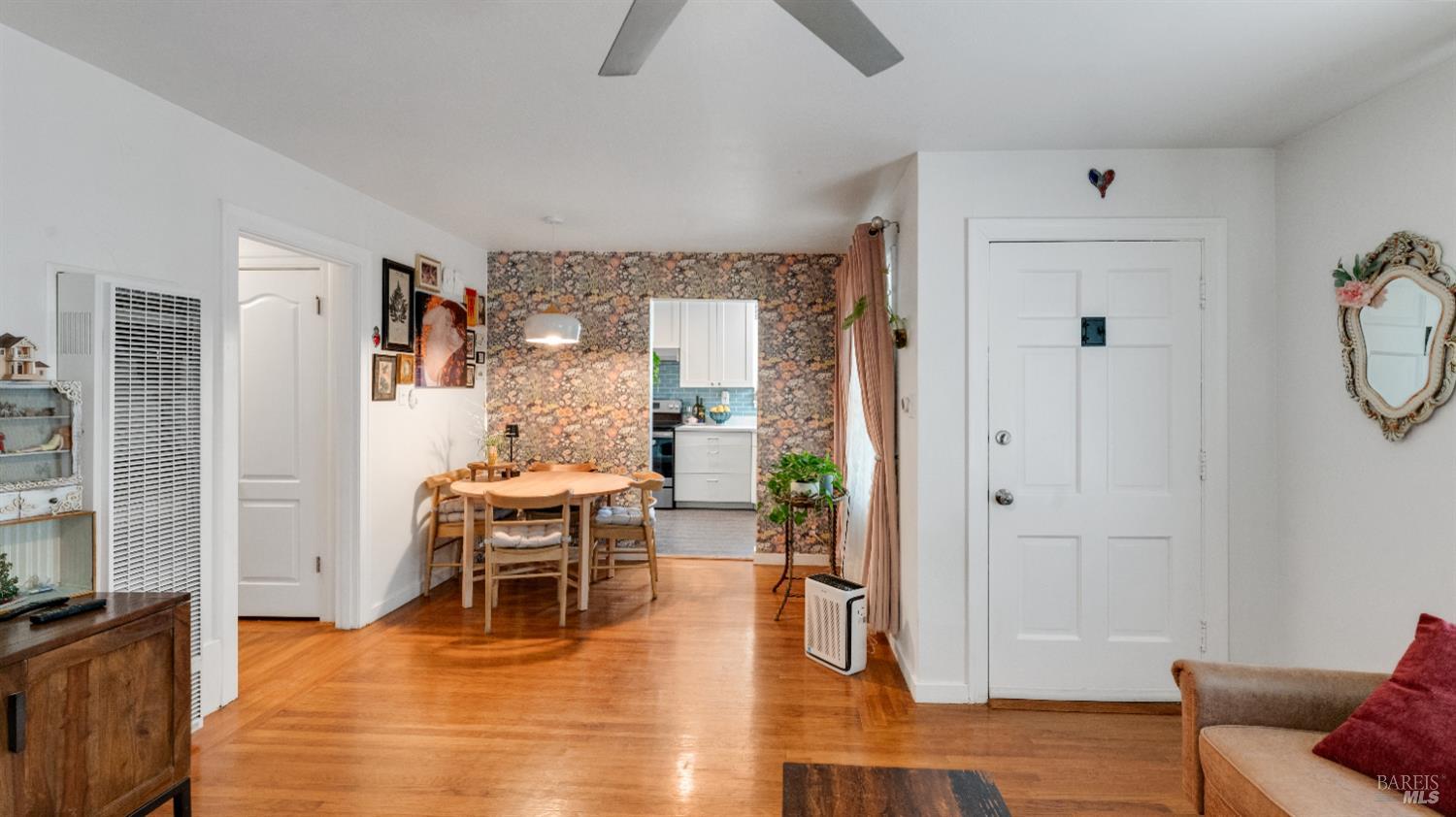 Detail Gallery Image 7 of 22 For 712 Laurel St, Vallejo,  CA 94591 - 2 Beds | 1 Baths