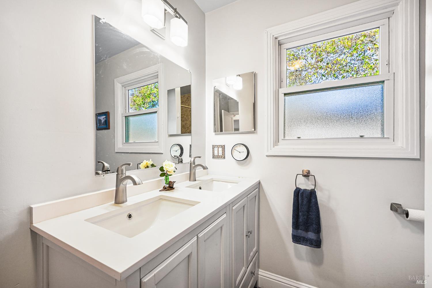 Detail Gallery Image 24 of 52 For 2003 Humboldt St, Santa Rosa,  CA 95404 - 2 Beds | 2 Baths