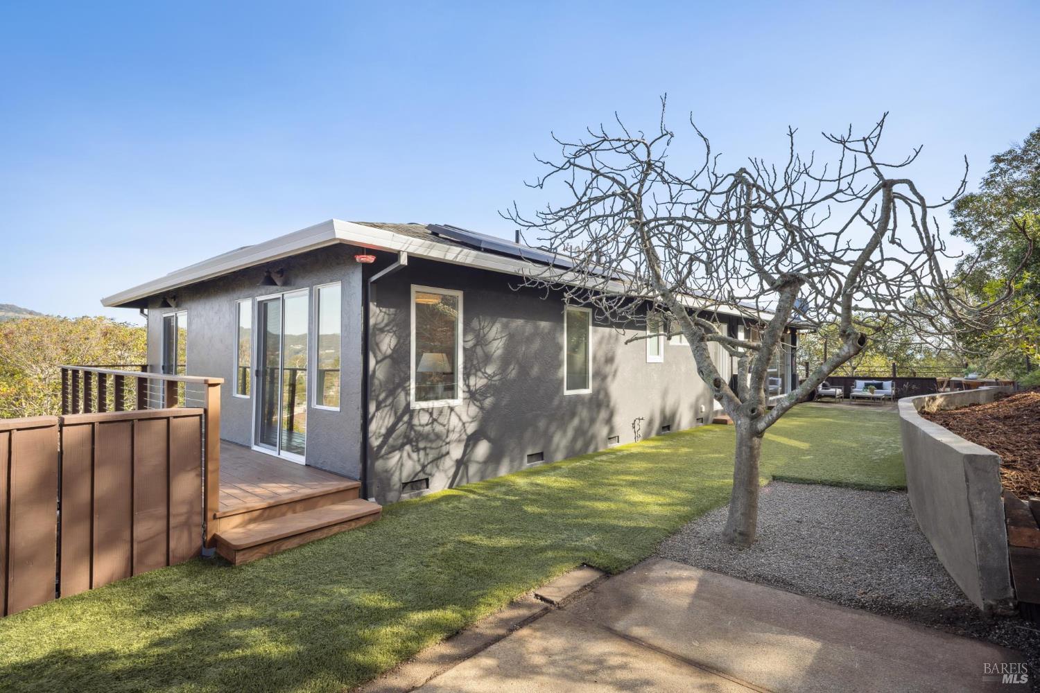 Detail Gallery Image 43 of 67 For 81 Rose St, San Rafael,  CA 94901 - 5 Beds | 3 Baths