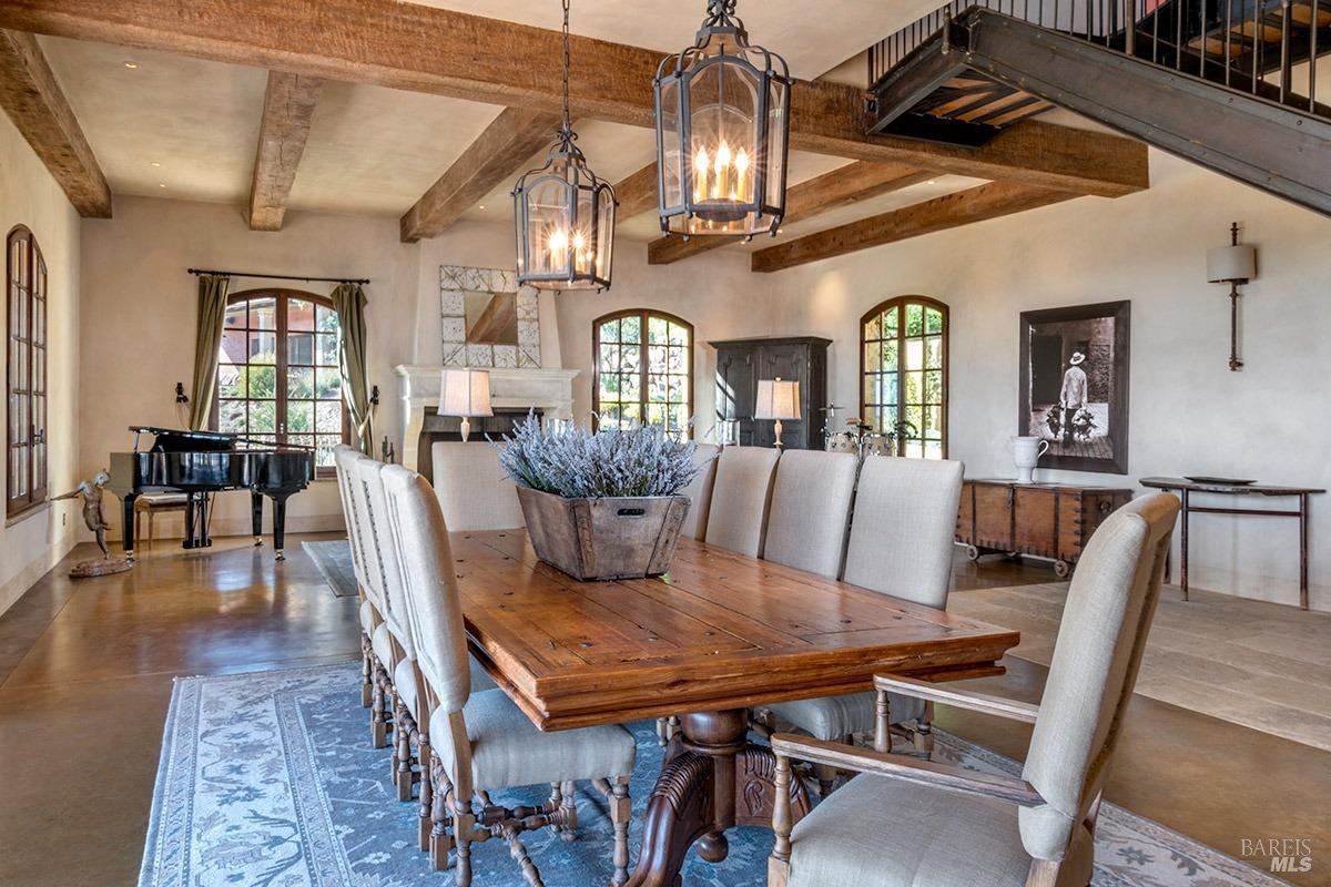 Detail Gallery Image 13 of 41 For 651 Wall Rd, Napa,  CA 94558 - 4 Beds | 5/2 Baths