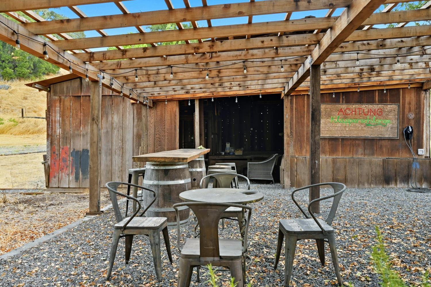 Detail Gallery Image 46 of 64 For 31000 Pine Mountain Rd, Cloverdale,  CA 95425 - 3 Beds | 3 Baths