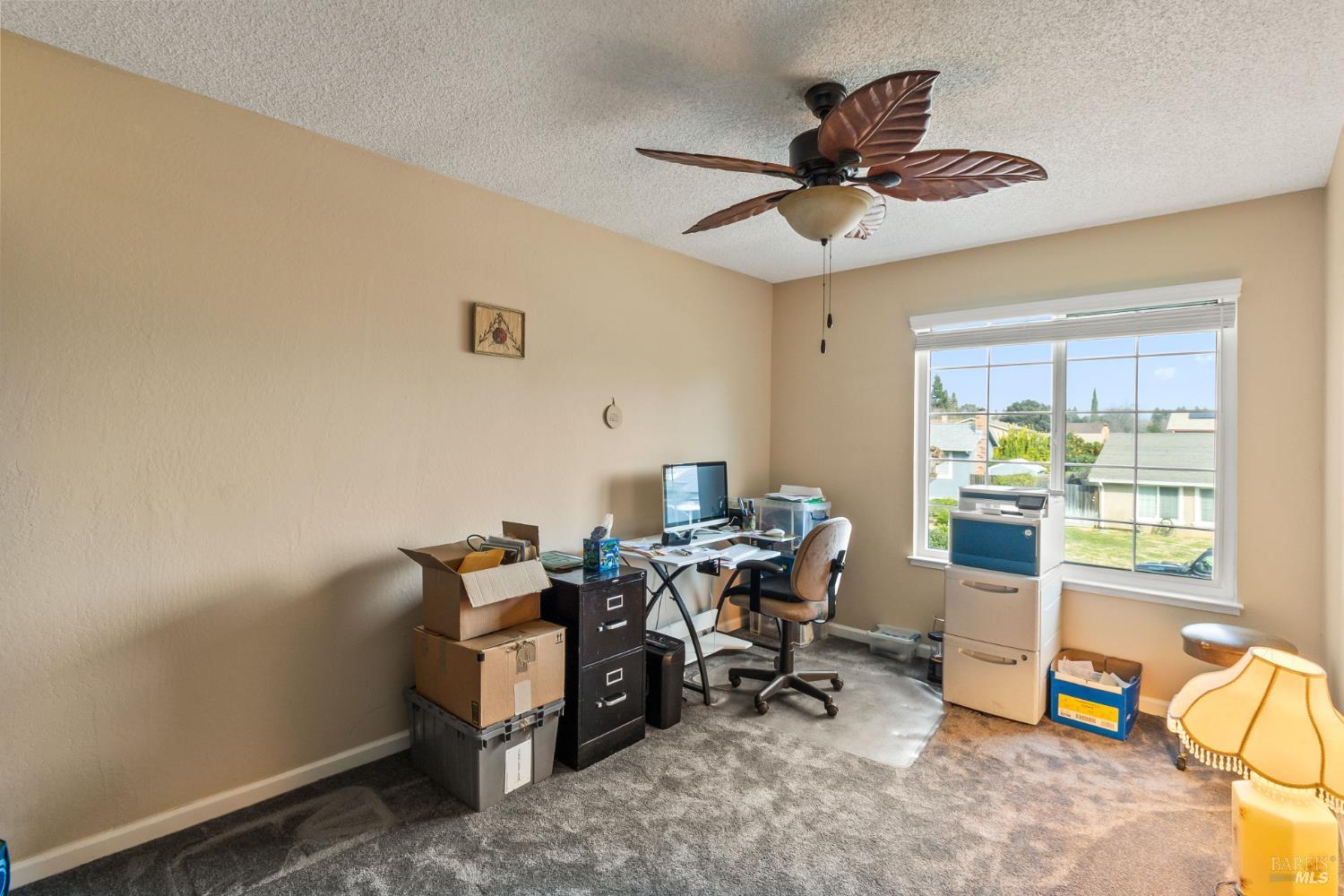 Detail Gallery Image 32 of 50 For 160 Bristol Dr, Vacaville,  CA 95687 - 4 Beds | 2/1 Baths