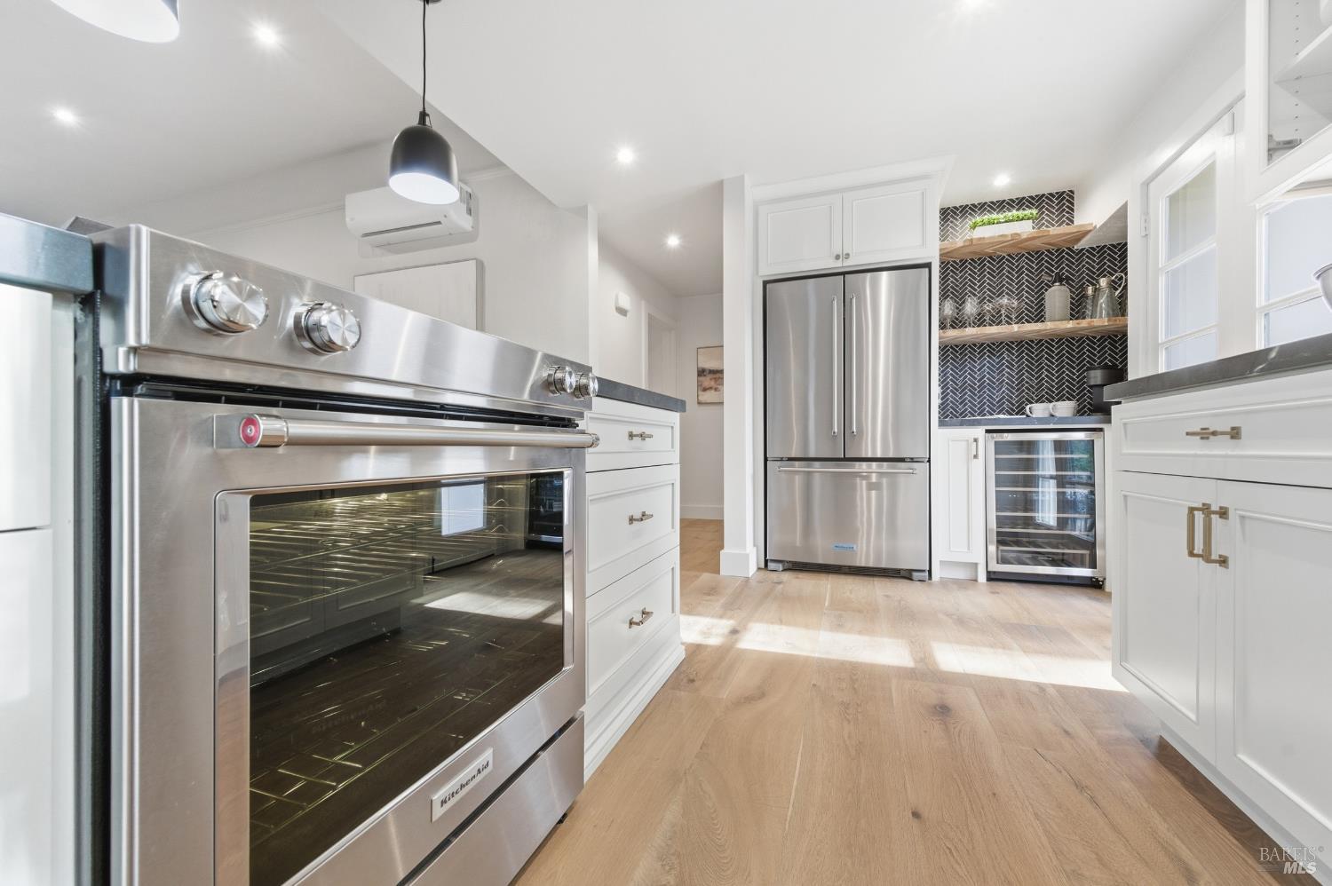 Detail Gallery Image 17 of 66 For 1123 Oak Ave, Saint Helena,  CA 94574 - – Beds | – Baths