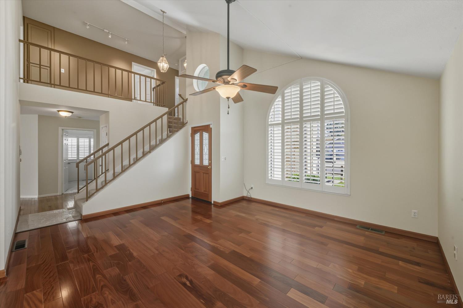 Detail Gallery Image 8 of 49 For 8873 Lebec Ln, Cotati,  CA 94931 - 4 Beds | 3 Baths