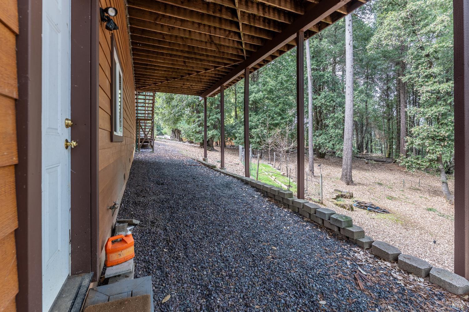 Detail Gallery Image 23 of 31 For 4862 Blue Lake Rd, Willits,  CA 95490 - 3 Beds | 2 Baths