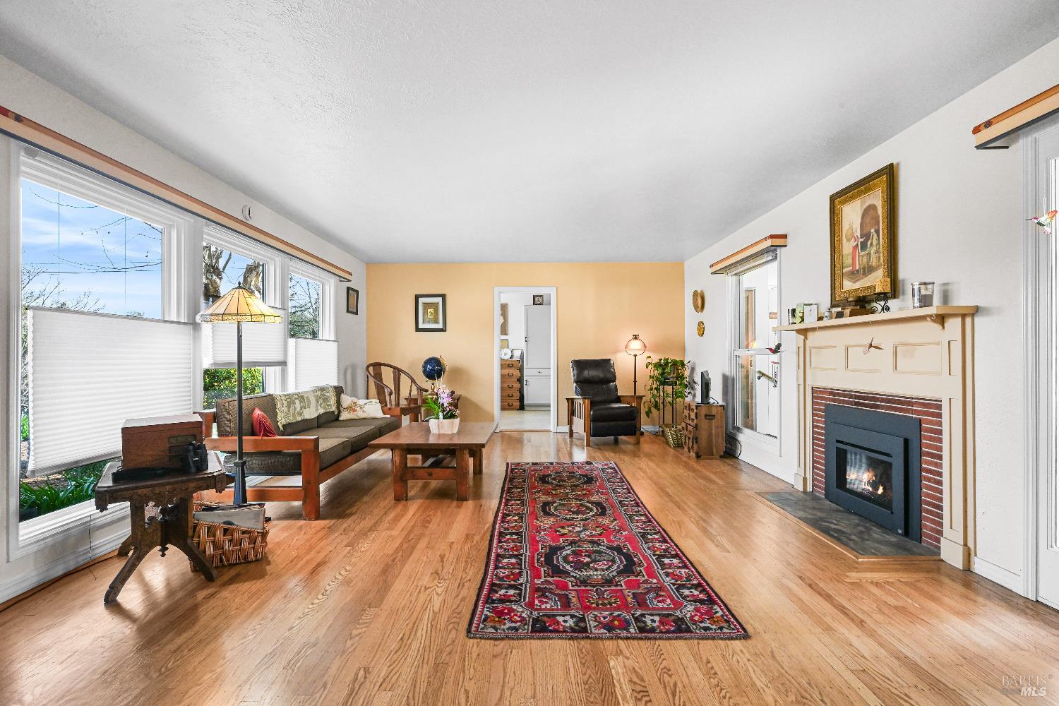 Detail Gallery Image 5 of 52 For 2003 Humboldt St, Santa Rosa,  CA 95404 - 2 Beds | 2 Baths